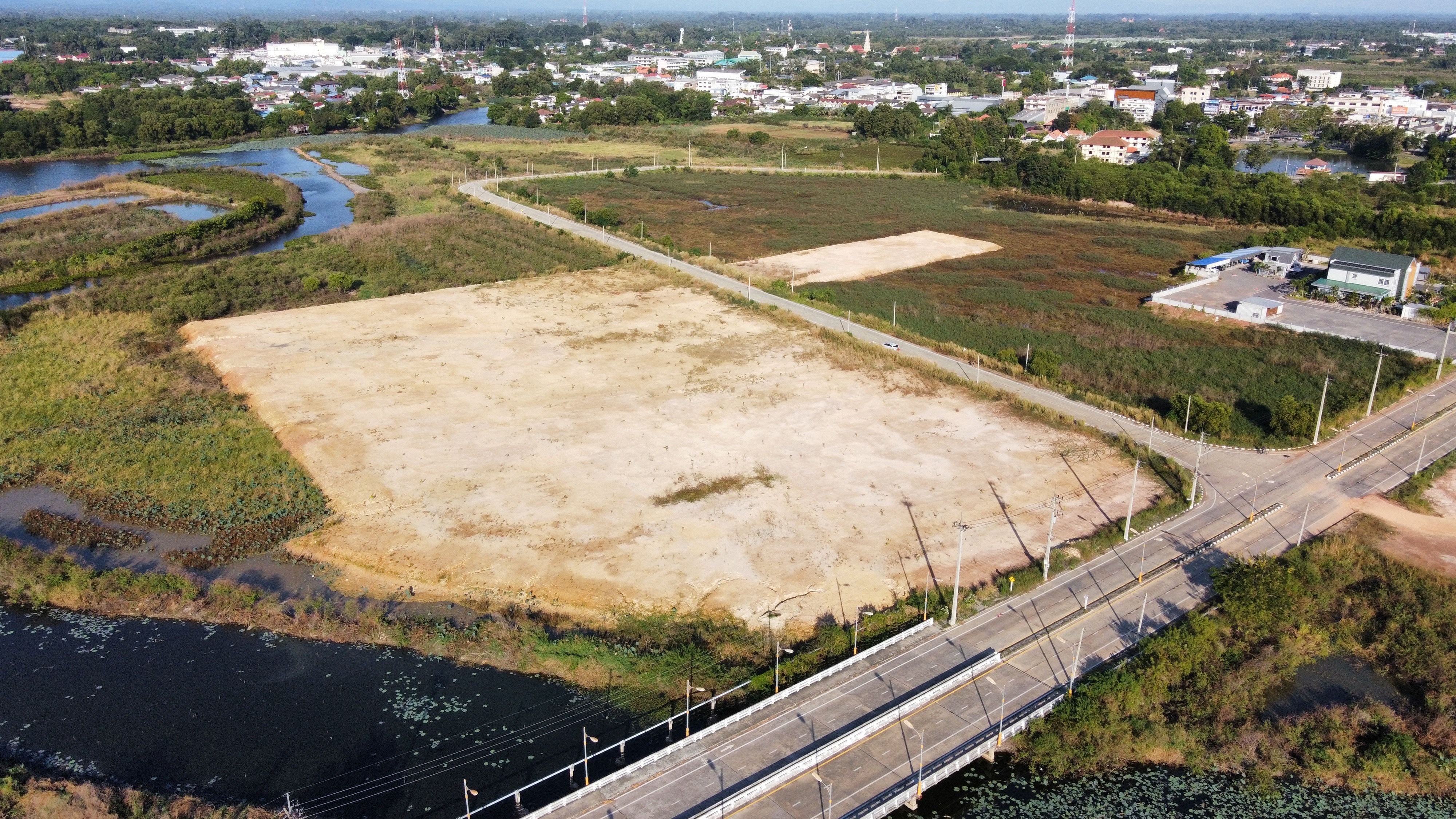ขายที่ดินเมืองปราจีนบุรี ถมแล้ว แปลงที่ 2 จำนวน 1 ไร่ 5,000,000 บาท ถนนตัดใหม่ไกล้สวนปราจีนวนารมย์ ใจกลางเมืองปราจีนบุรี