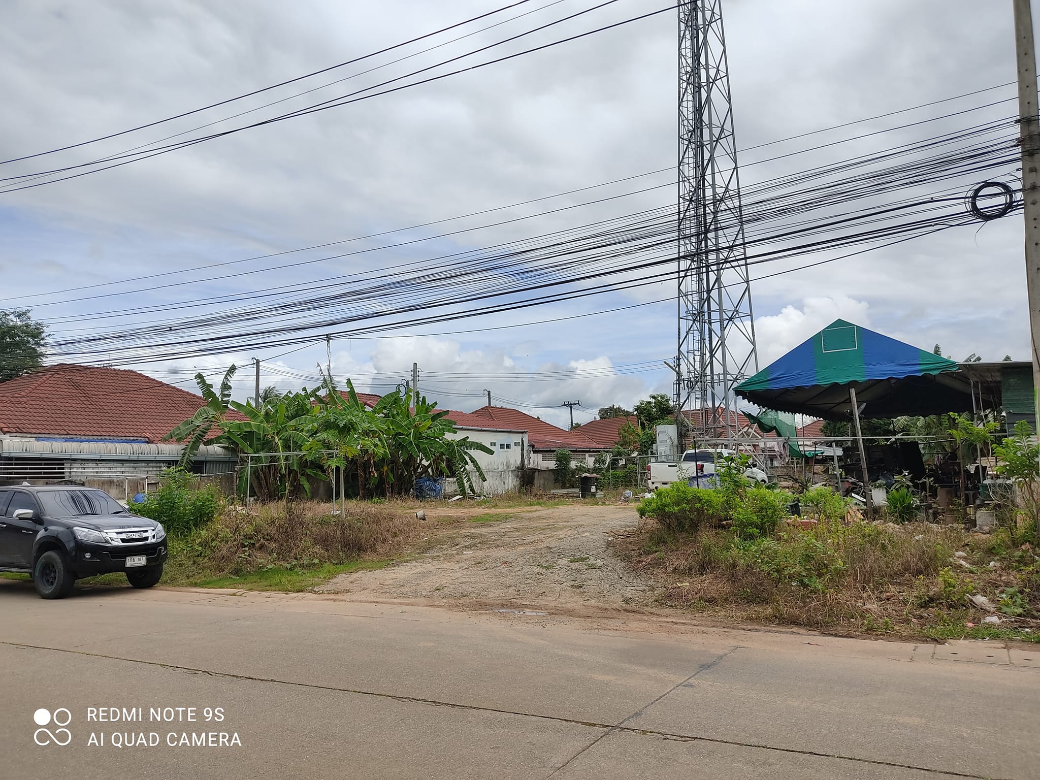 ที่ดินเปล่า หลังสนามกีฬาเมืองชุมพร อ.เมืองชุมพร จ.ชุมพร 1-3-37.5 ไร่