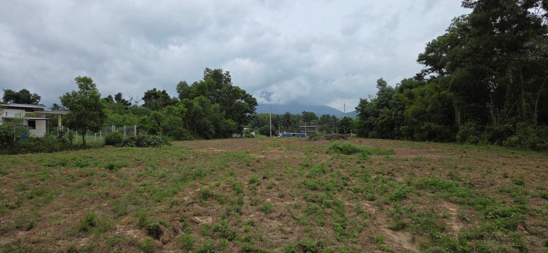 ที่ดินติดถนนหลวง ใกล้โรงพยาบาลเขาพนม จ.กระบี่
