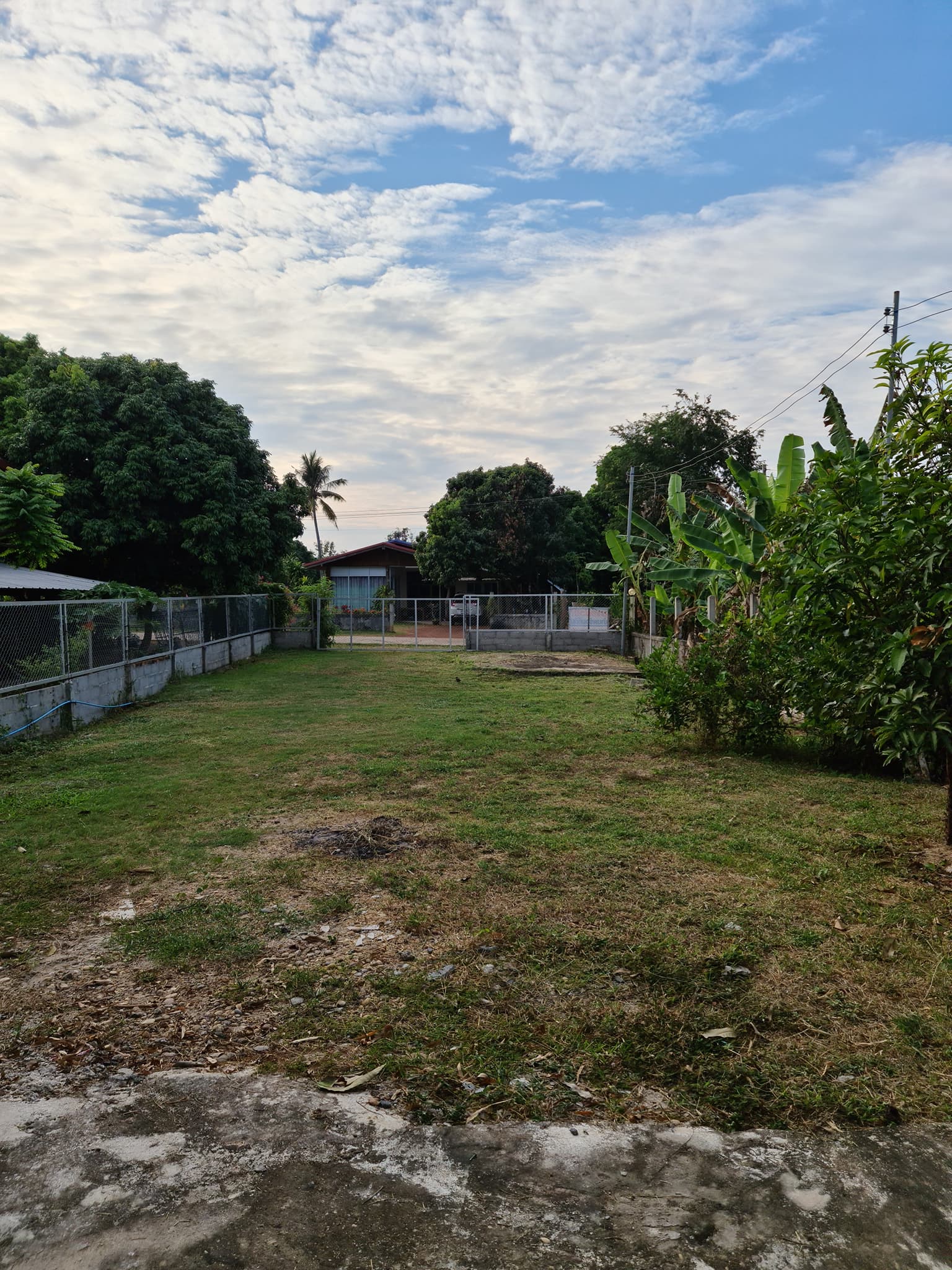 บ้านพร้อมที่ดิน 