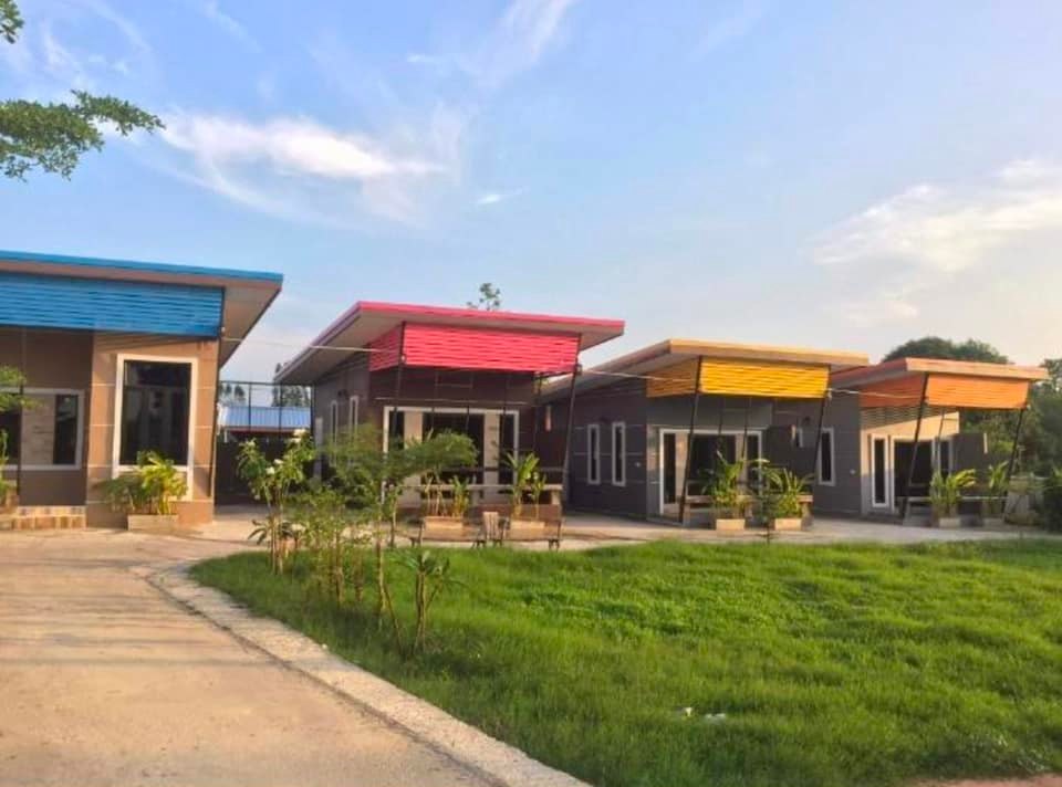 ขายบ้านพร้อมรีสอร์ท อ.เมืองขอนแก่น จ.ขอนแก่น 0-1-5