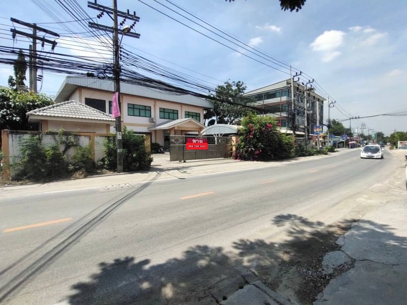 ขายที่ดิน พร้อมสิ่งปลูกสร้าง เป็นโรงงาน 2275 ตรม. นนทบุรี