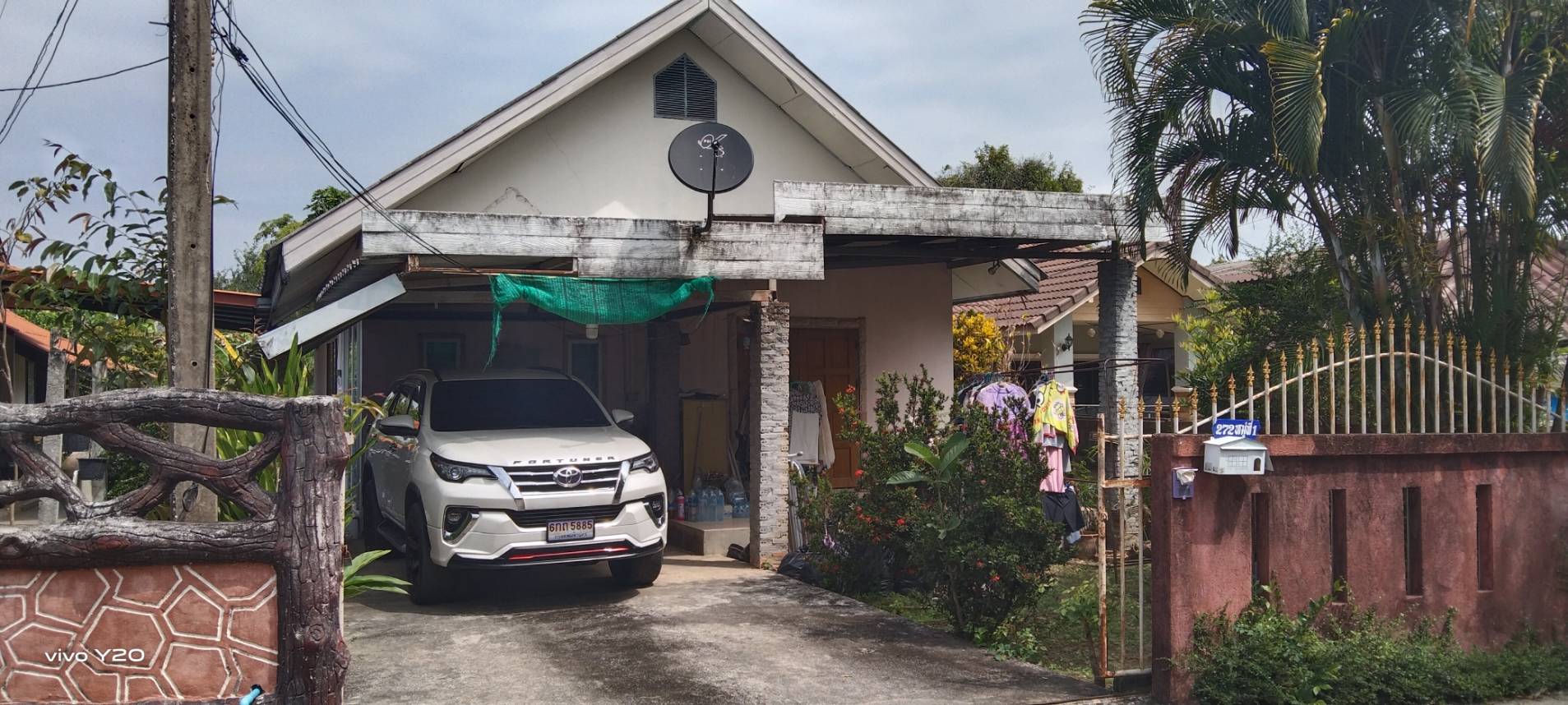 บ้านพร้อมที่ดิน พิกัด หนองด่านชอย4 ต.รอบเวียง อ.เมือง .จ.เชียงราย