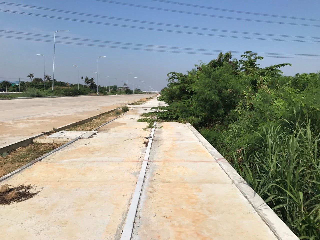 ขายที่ดินถนนพระเทพ-พรานนก สาย4 ตัดใหม่