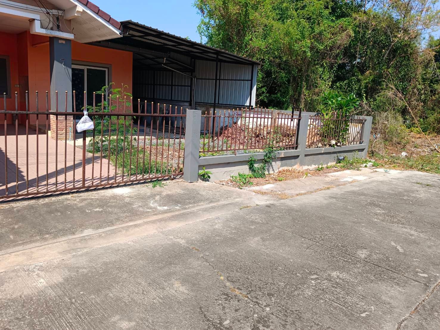 ขายที่ดินตราด ที่แบ่งแปลงแล้ว อยู่หลังโรงพยาบาลกรุงเทพตราด เมืองตราด 0-0-18