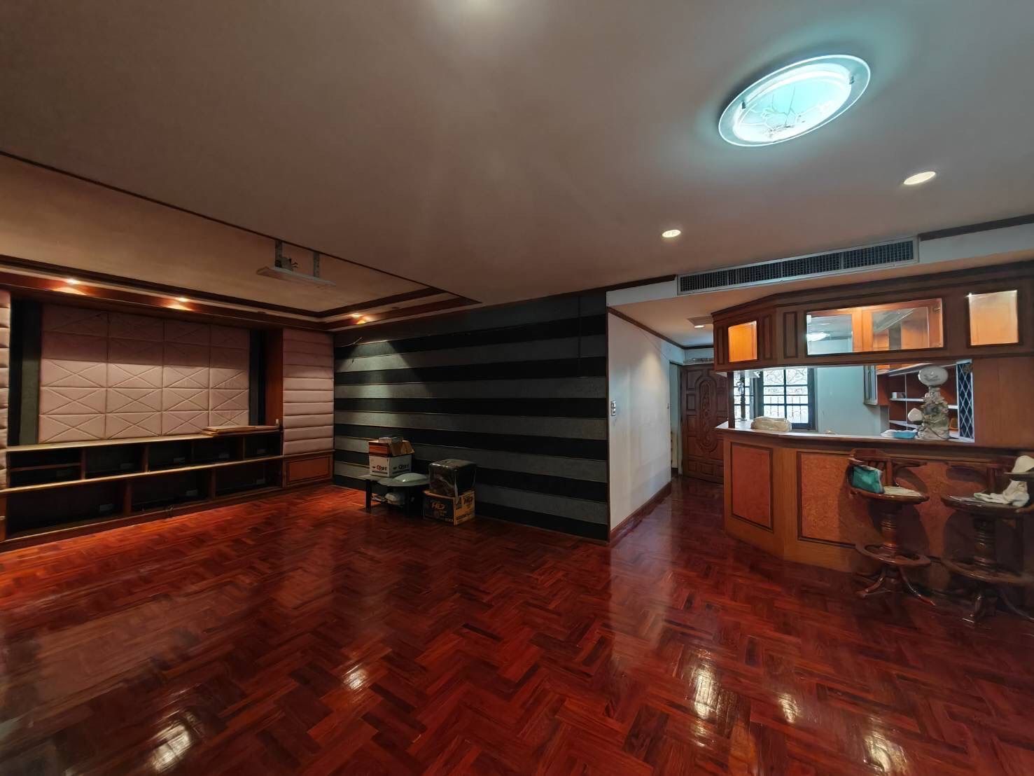 ขายบ้านเดี่ยว3.5ชั้นพร้อมที่ดิน
