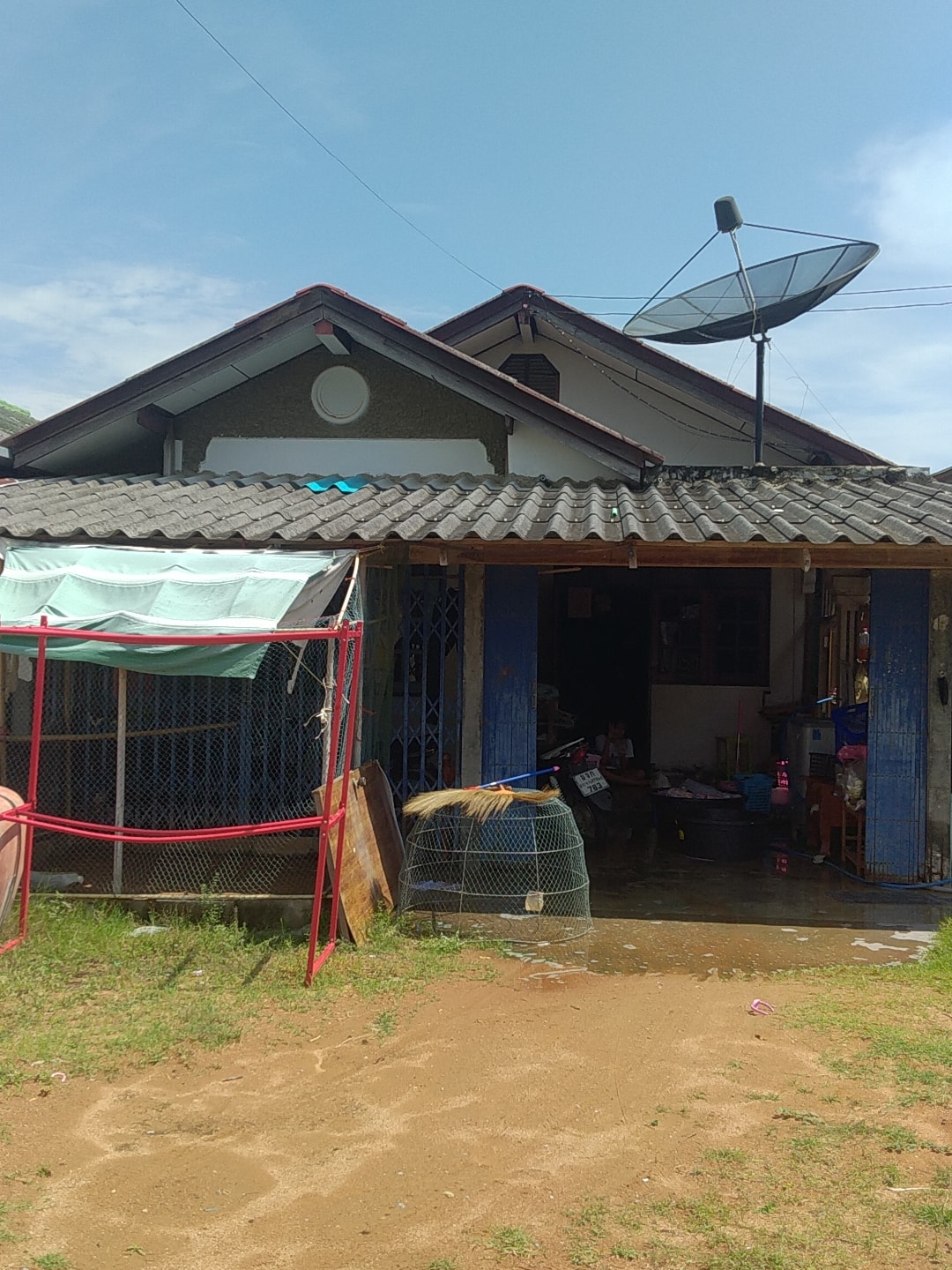 บ้านพร้อมที่ดิน ใกล้ชายหาด ประจวบคีรีขันธ์ 110 ตรว.