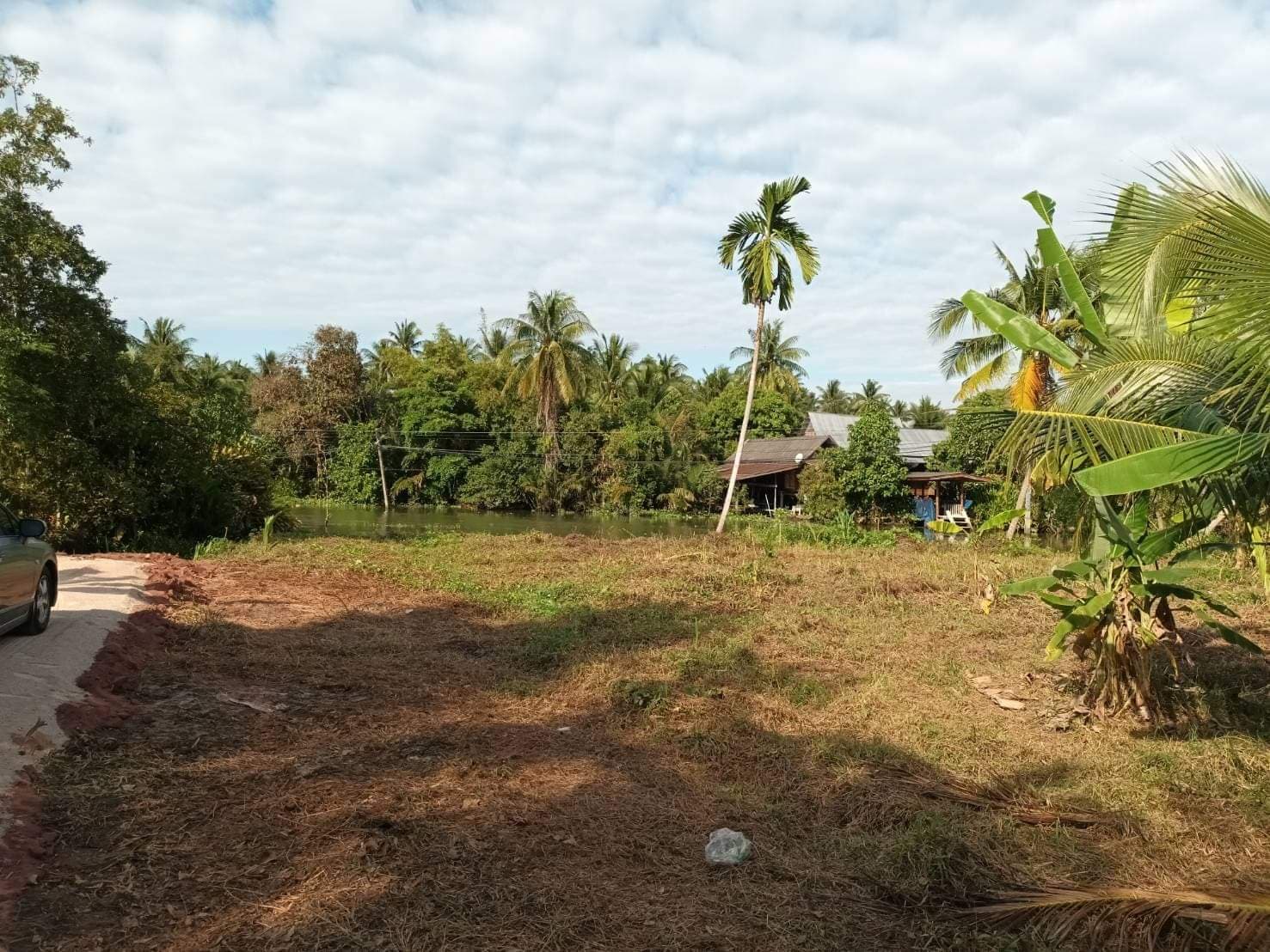 ที่ดินเปล่า ติดคลองทองหลาง อ.บางคนที จ.สมุทรสงคราม 1-2-68 ไร่