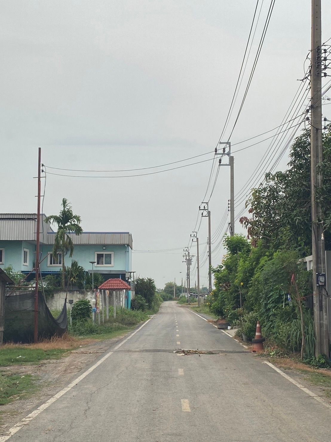 ขายที่ดินนนทบุรี บางบัวทอง ที่ดินแปลงสวย ทำเลงาม ถมแล้วสูงกว่าถนน พร้อมลงทุนได้ทันที 1-2-47 ไร่.