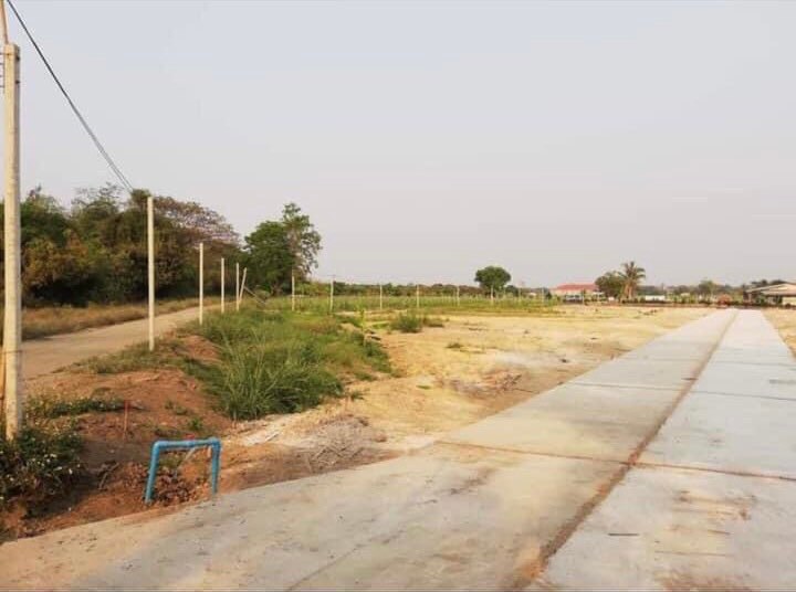 ที่ดินแปลงสวย เลียบคลองชลประทาน หางดง เชียงใหม่ 1-1-64
