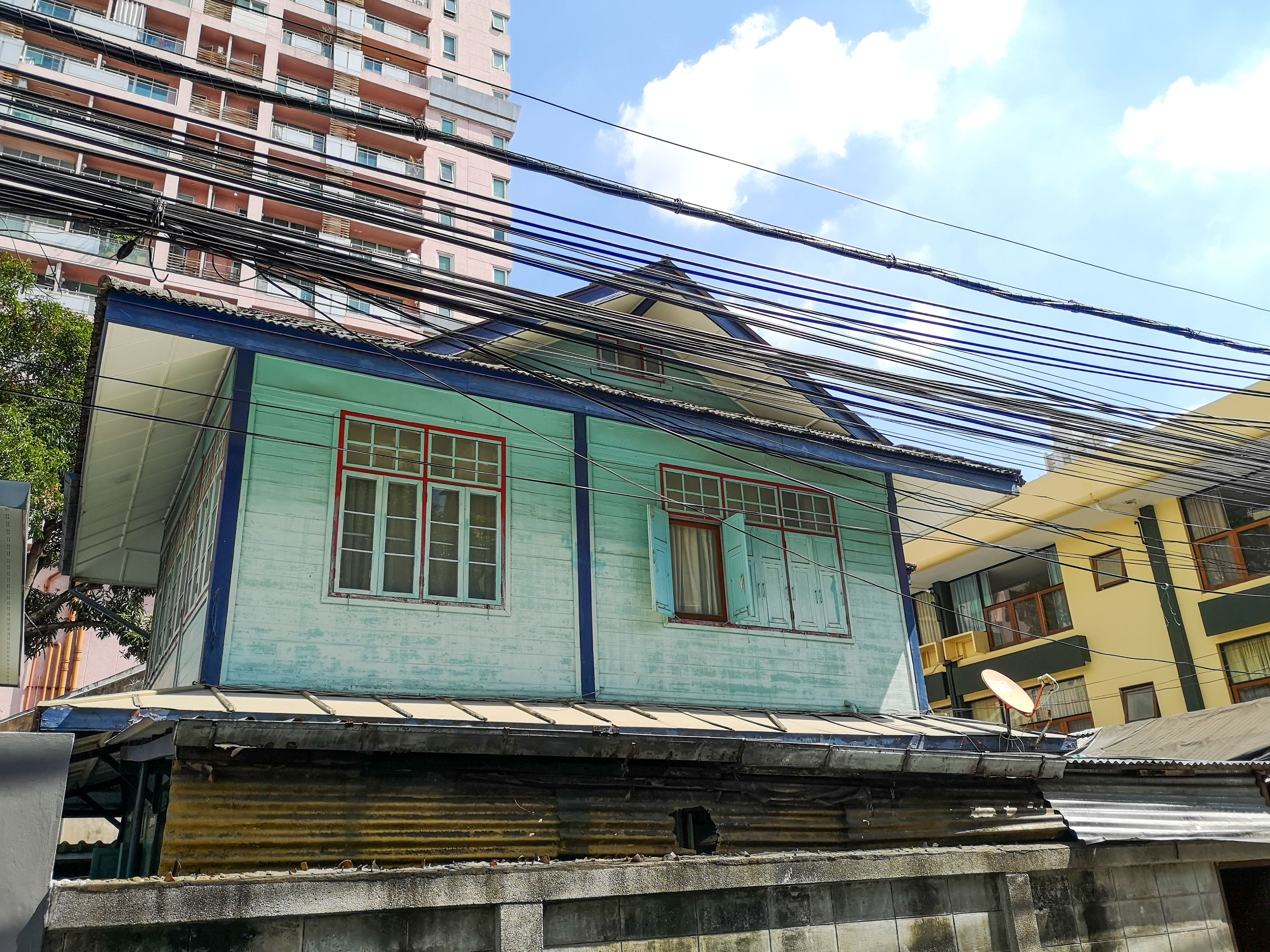 บ้านไม้สักทอง สมัย ร.6 พร้อมที่ดิน⭐ใจกลางสีลม-ศาลาแดง