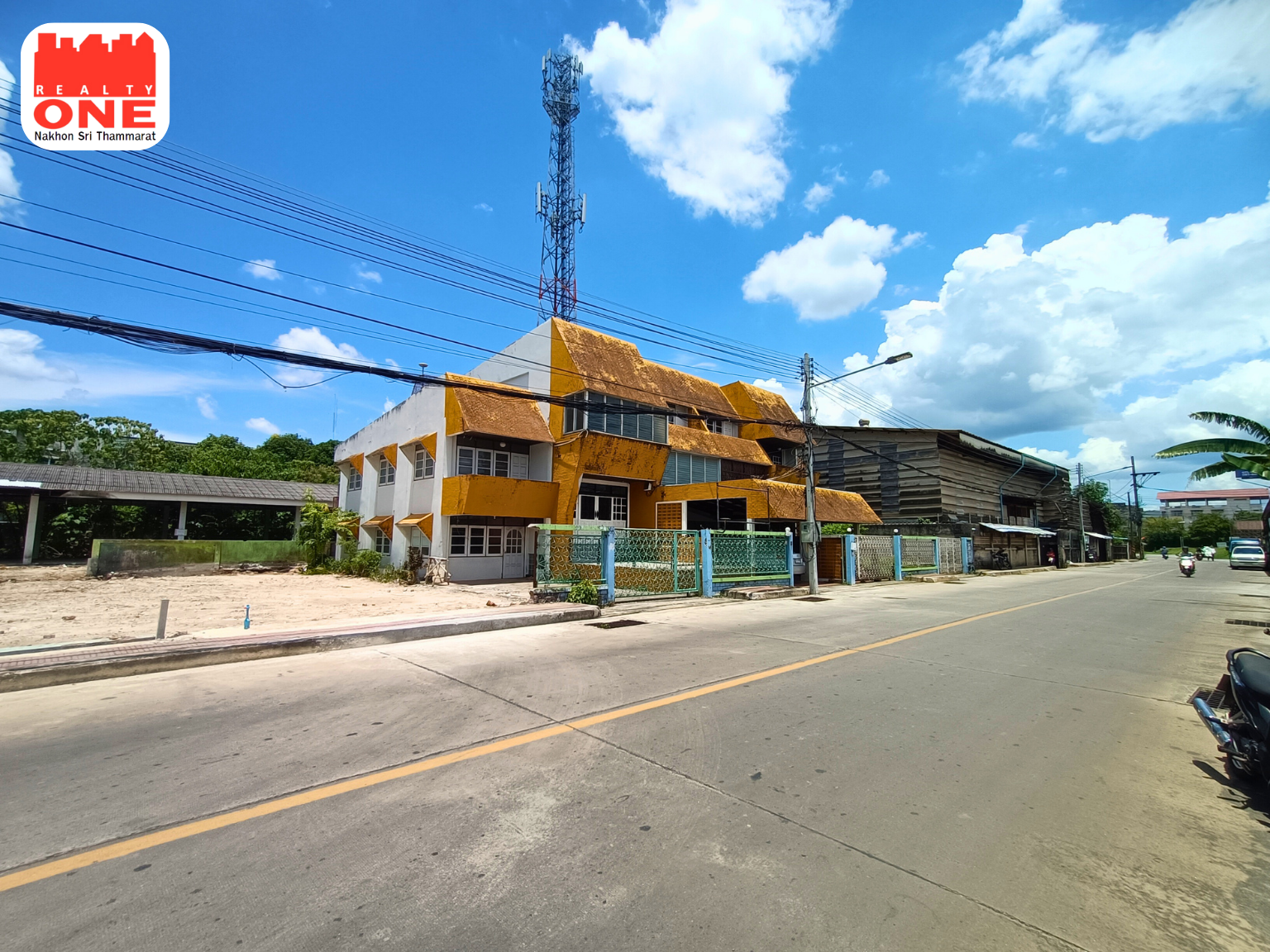 ที่ดินเปล่า ทำเลทอง ใจกลางเมืองนครศรีธรรมราช ซ. บ่ออ่าง ห่างจาก โรบินสัน โอเชี่ยน นครศรีธรรมราช 400 เมตร