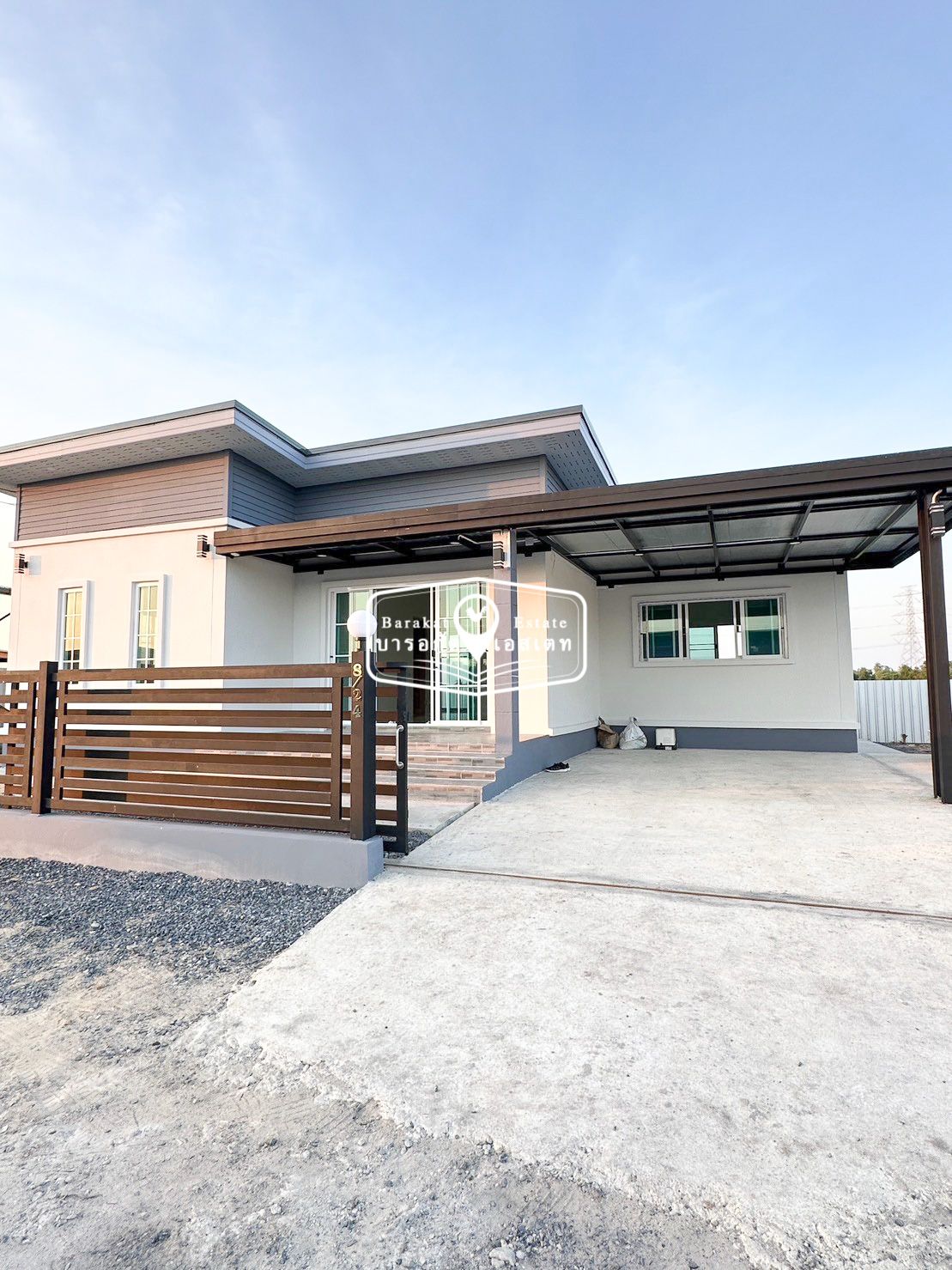 ลดโหด ของแถมเพียบ บ้านสร้างใหม่พร้อมอยู่ ดีไซน์สวยและพื้นที่การใช้งานอย่างลงตัว ท่ามกลางบรรยากาศแบบธรรมชาติ มีพื้นที่ข้างๆบ้านให้ปลูกต้นไม้