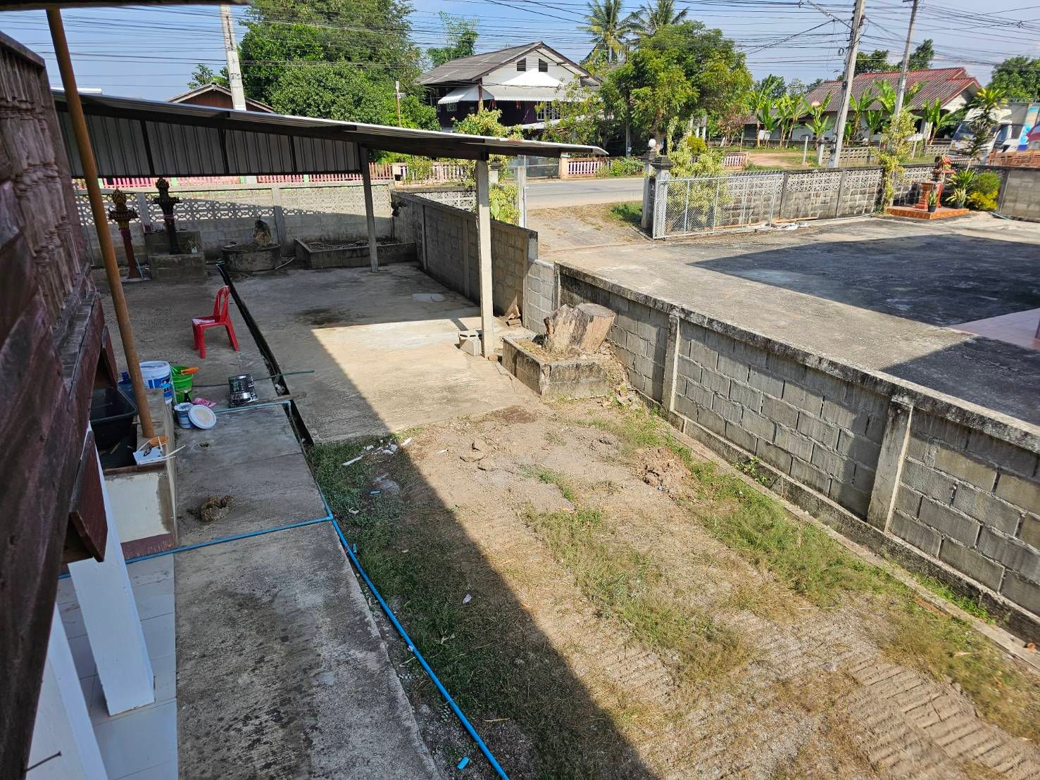บ้านพร้อมที่ดิน แต่ขายในราคาที่ดินเปล่าคะ