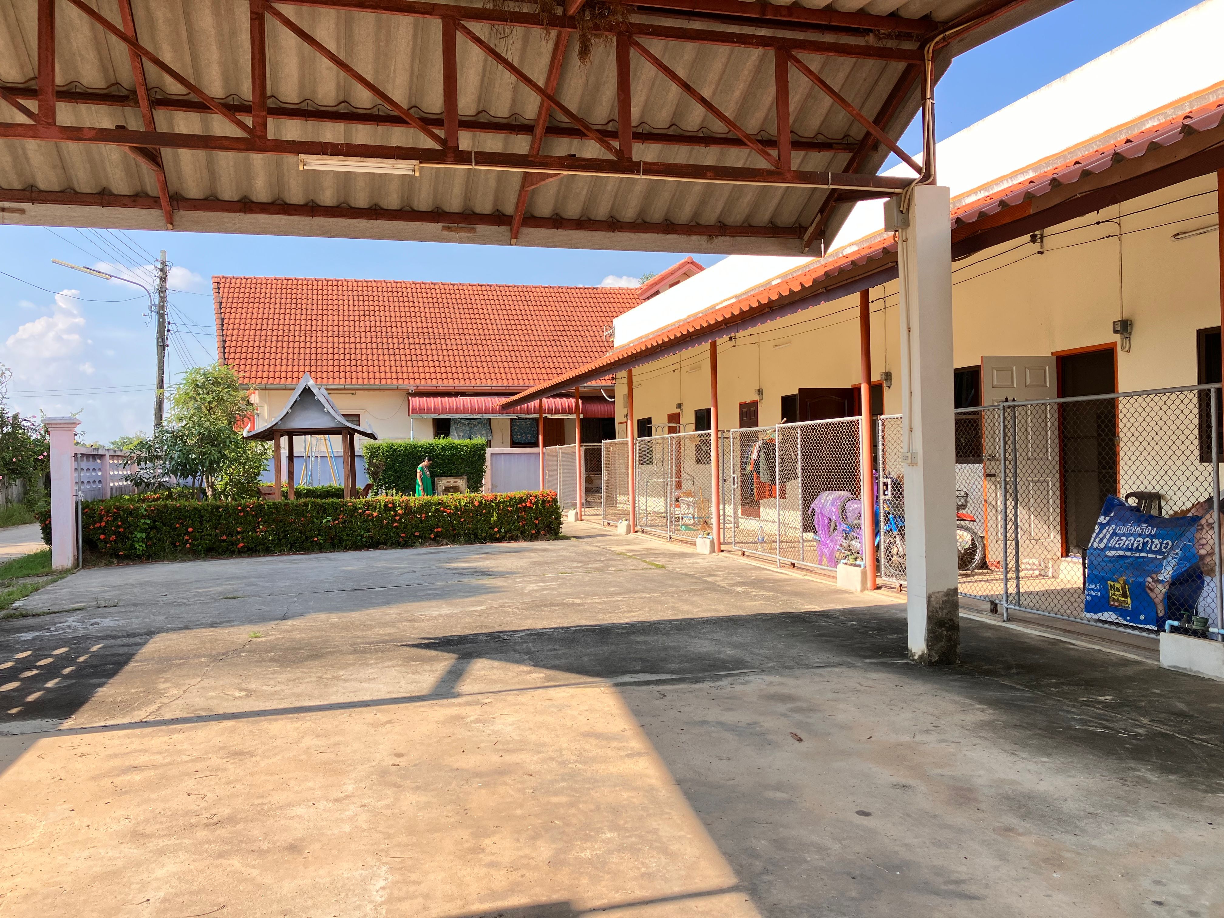 หอพักเพื่อการลงทุน บน ถนนซุปเปอร์ไฮเวย์ลำปางเชียงใหม่ ซอยศรีสง่า ตรงข้าม Global house ลำปาง