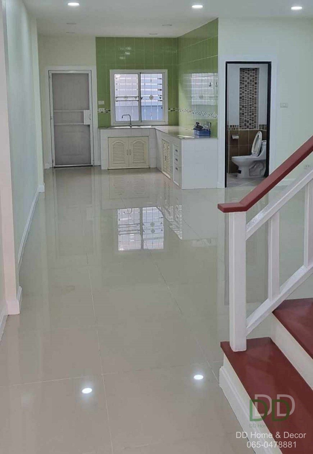 DD-0163 ขายทาวน์โฮมในเมือง 3 ห้องนอน 3 ห้องน้ำ หลังใน ในหมู่บ้านสัมมากร ฟ้าฮ่าม