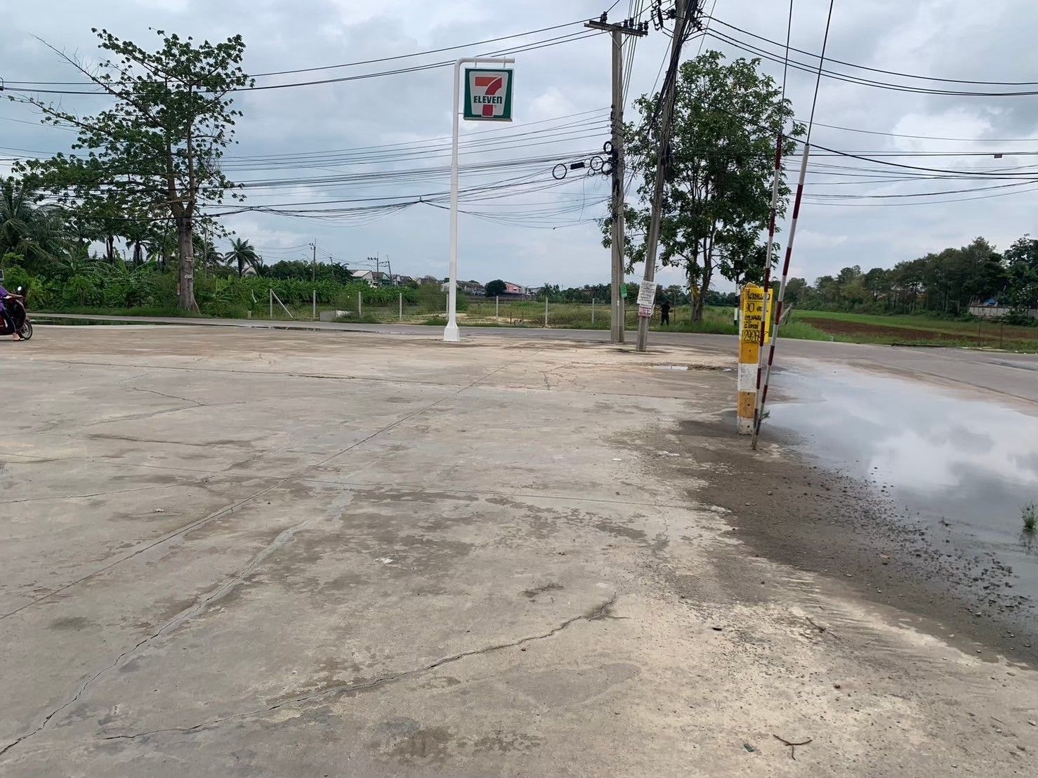 ขายที่ดินนนทบุรี อำเภอบางบัวทอง ที่ดินสามารถ ทำบ้าน เดียวและบ้านแฝดได้