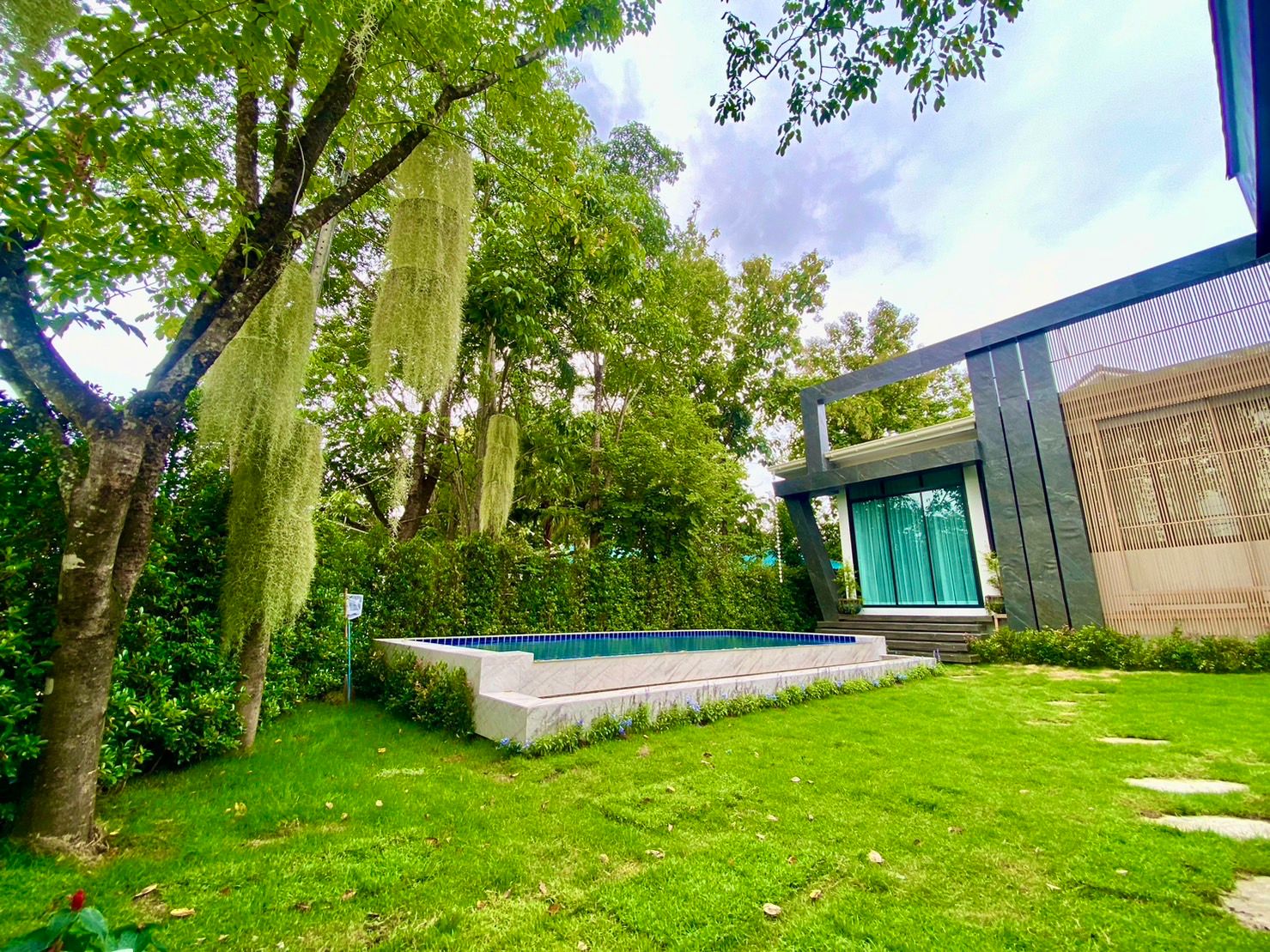 ขาย Pool Villa หรูสร้างใหม่ ในแม่ออน, บ้านธิ