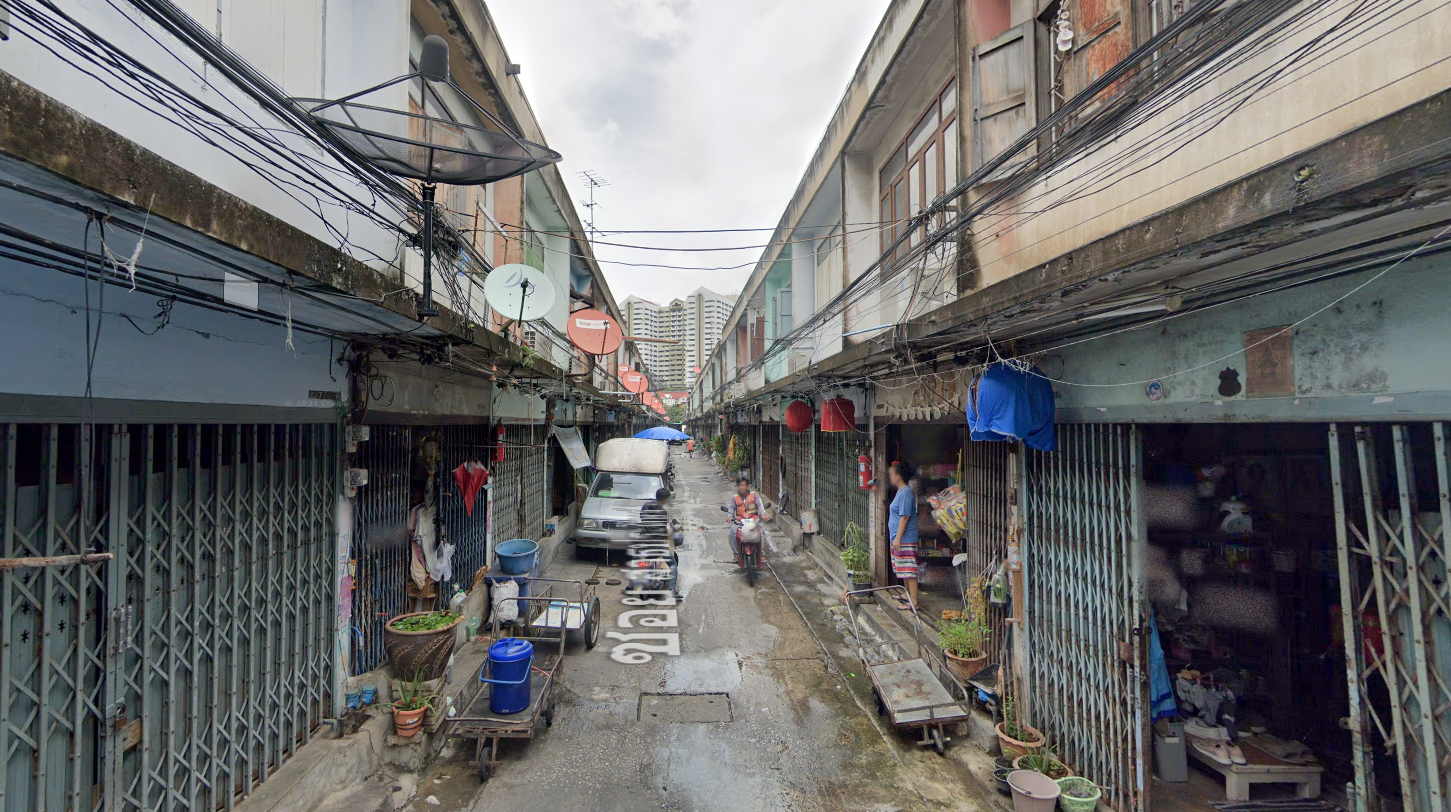 ขายที่ดินกรุงเทพฯ เขตยานนาวา ที่ดินพร้อมสิ่งปลูกสร้างทำเลทอง เหมาะประกอบกิจการ/ธุรกิจ/อสังหาฯ มาก 3-1-2 ไร่.