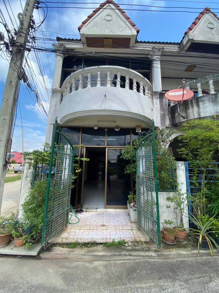 บ้านทาวน์เฮ้าส์จังหวัดกาญจนบุรี  