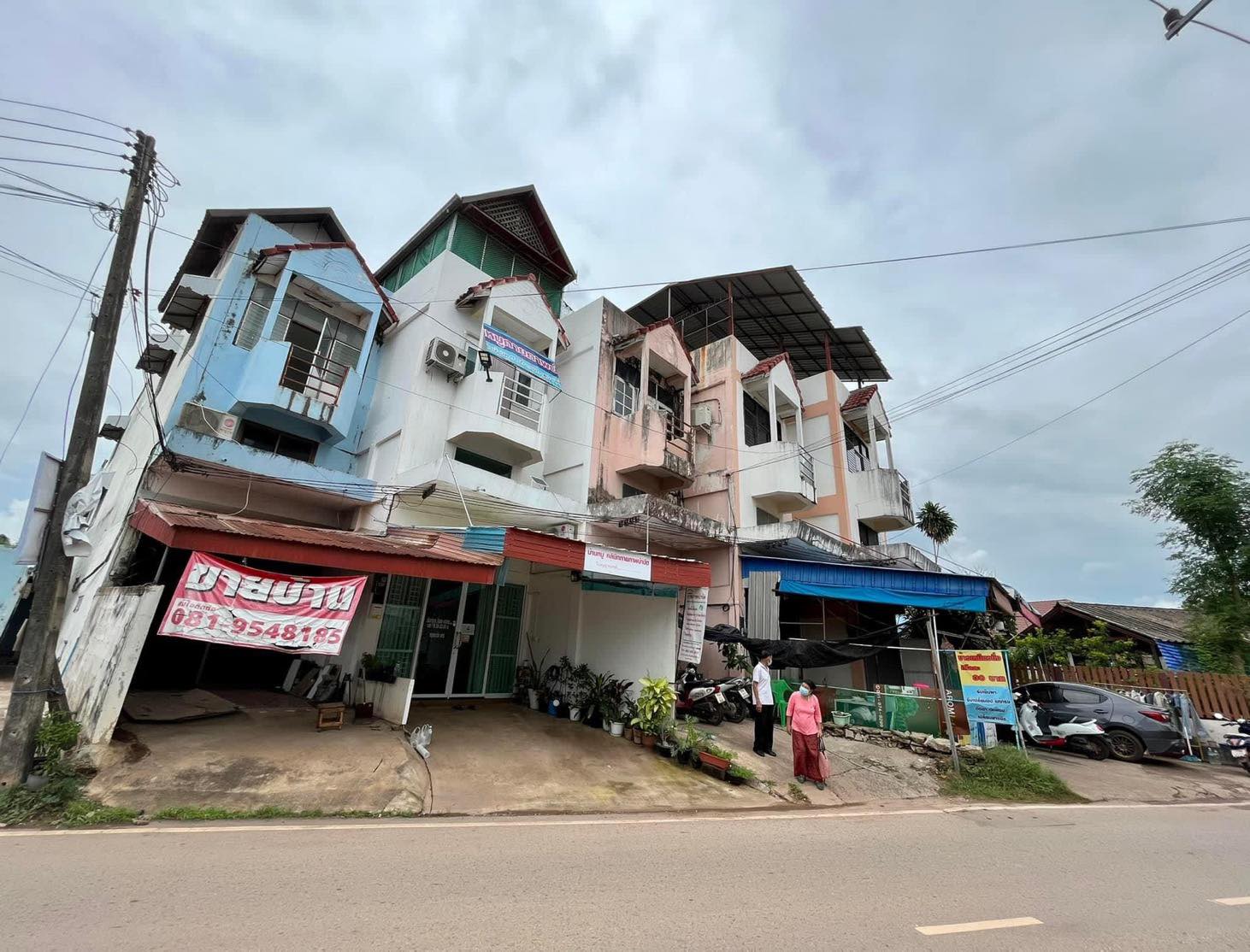 ขายอาคารพาณิชย์ 4 ชั้นอุดรธานี จ.อุดรธานี อ.เมืองอุดรธานี 21 ตร.ว.