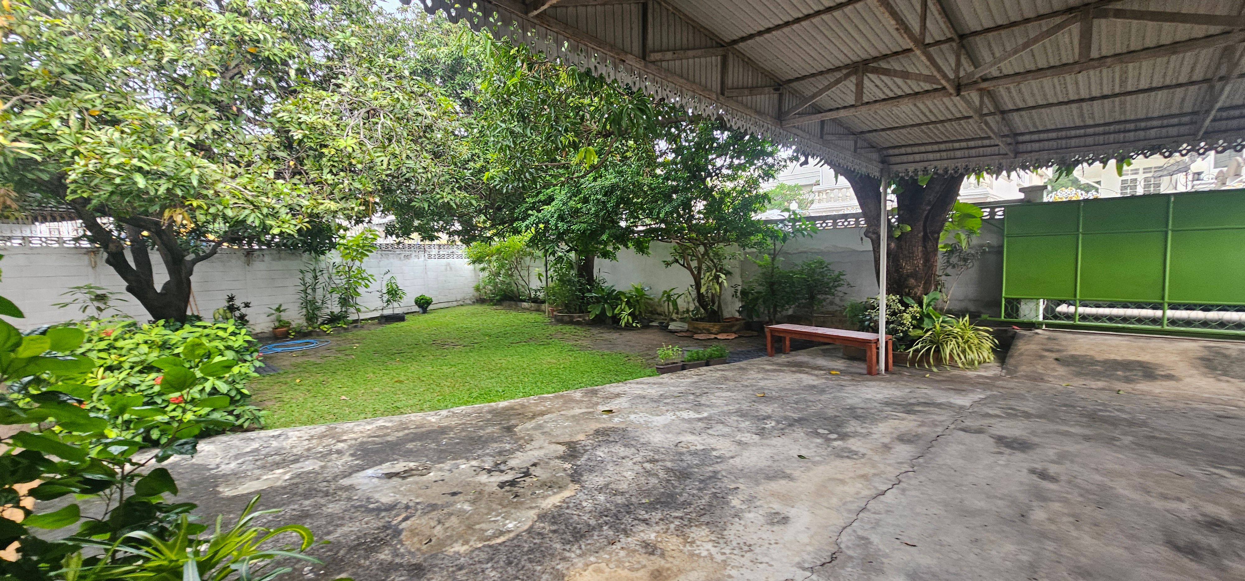 ขายบ้านเดี่ยว2ชั้น 119 ตรว.5ห้องนอน 3ห้องน้ำ บรรยากาศบ้านสวนในเมือง ซอยสกุลชัย9 จรัญสนิทวงศ์75 บางพลัด กทม
