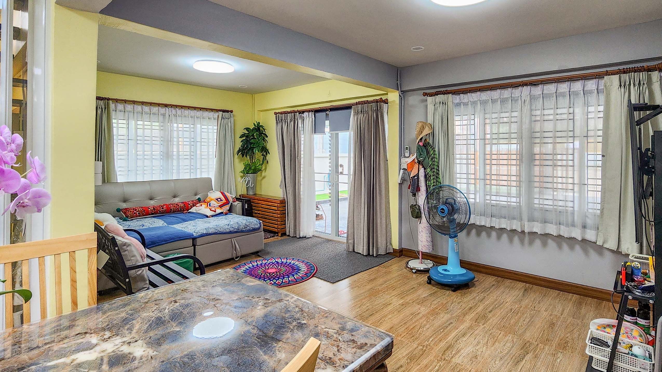 บ้านเดี่ยวรีโนเวทใหม่ พร้อมอยู่ 2 ห้องนอน ย่านวัดเกต ใกล้เซ็นทรัลเฟสติวัล เชียงใหม่