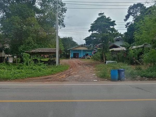 ขายบ้านพร้อมที่ดินตราด เเหลมงอม 0-2-68 ตรว.