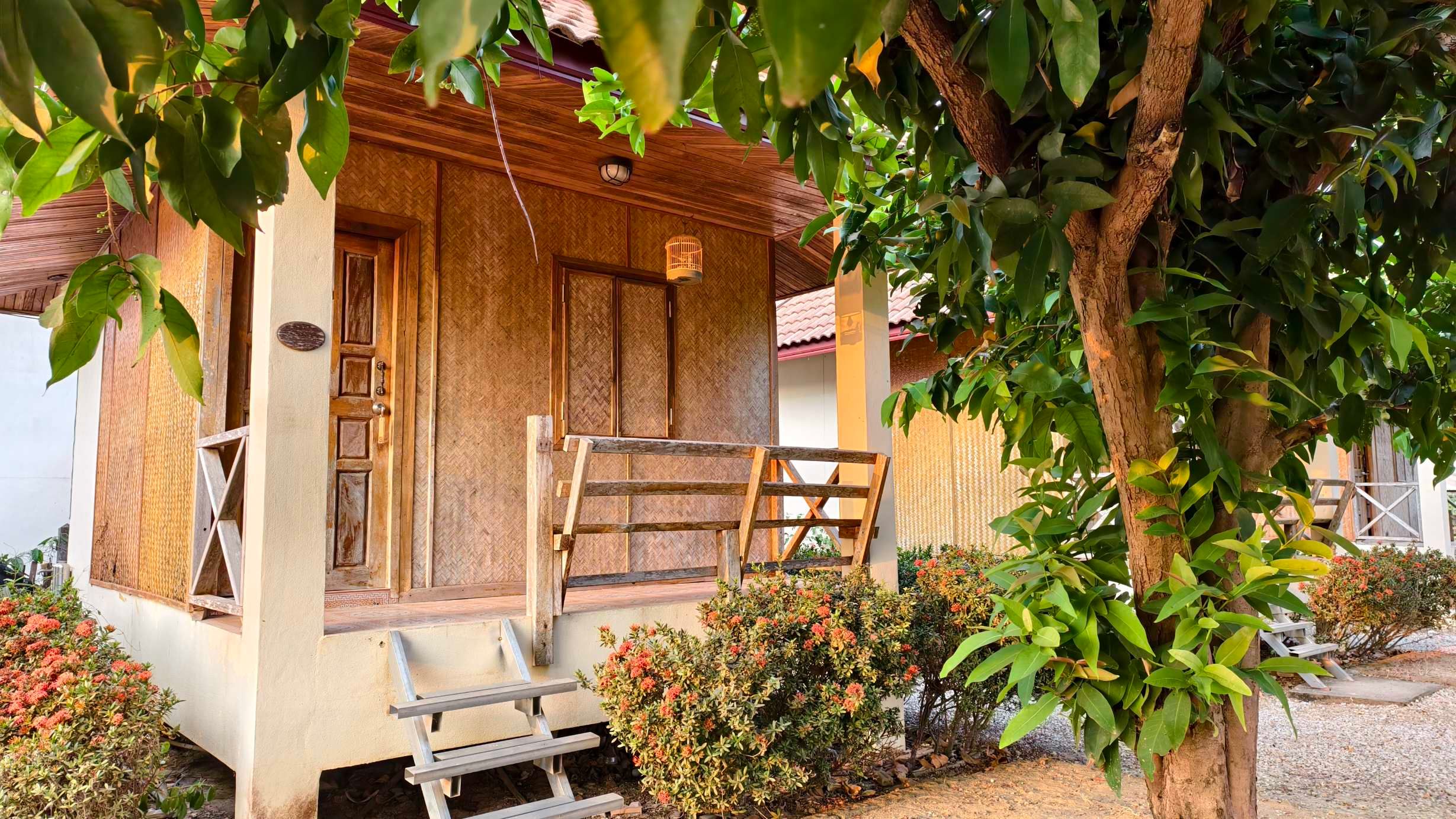 ที่ดินริมโขงเชียงคานพร้อมกิจการรีสอร์ท