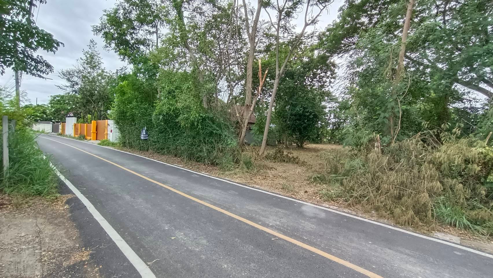 ที่ดินถมแล้ว 1 ไร่ บ้านท้าวผายู สันผักหวาน หางดง เชียงใหม่ วาละ 15,000