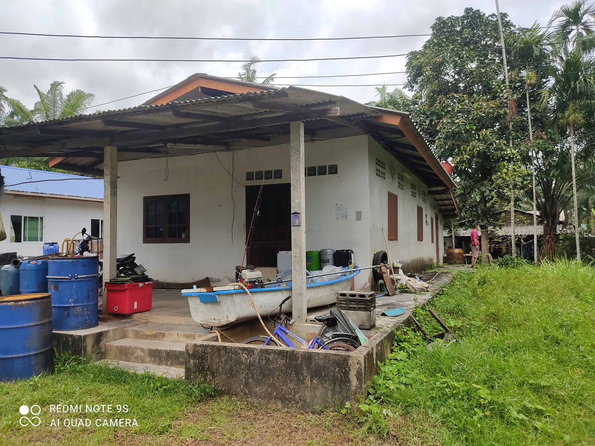 บ้านตัวเมืองชุมพร พร้อมพื้นที่ 1 งาน 42.3 ตร.ว. อ.เมืองชุมพร จ.ชุมพร