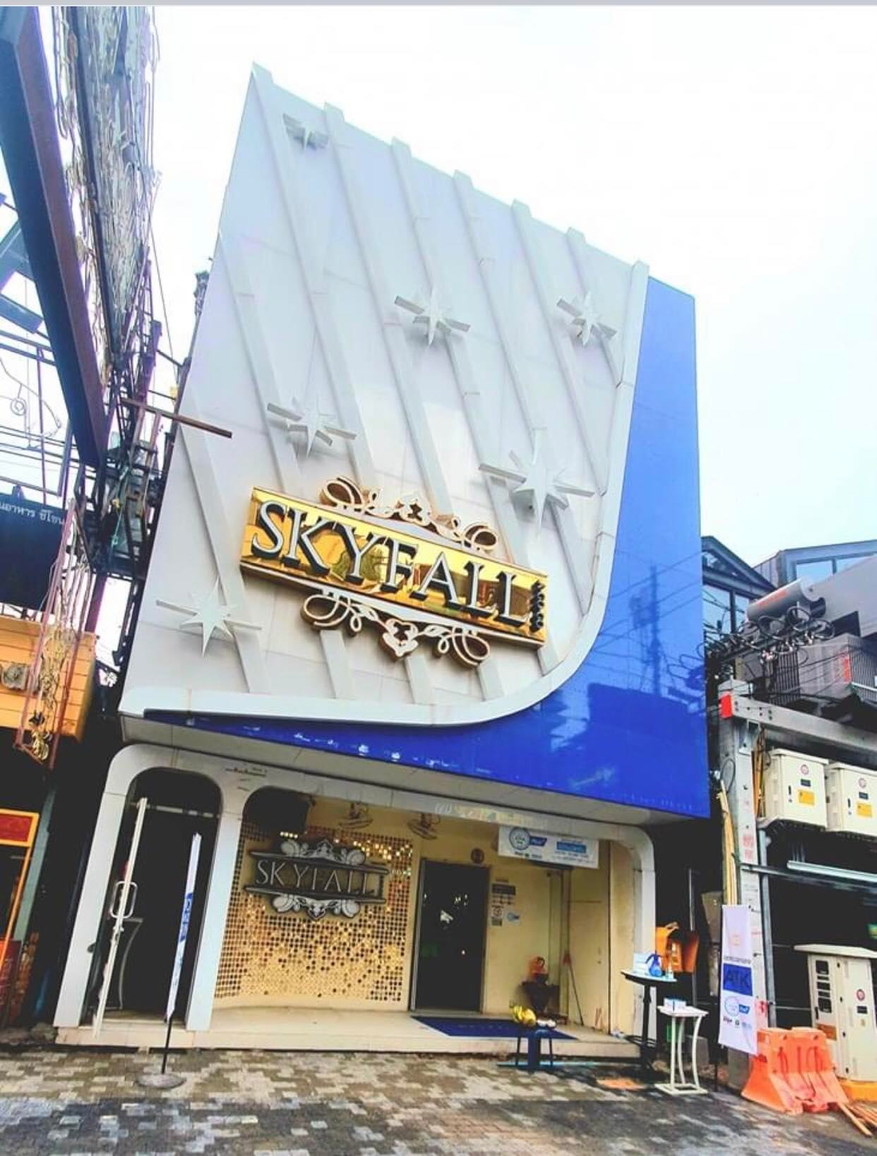 ขายตึกใน walking street พัทยาฝั่งทะเล อ.บางละมุง จ.ชลบุรี
