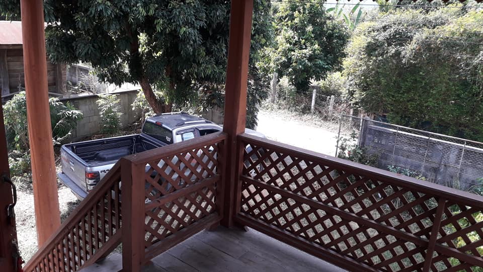 บ้านไม้สองชั้น พร้อมที่ดิน เถิน ลำปาง 110 ตรว.