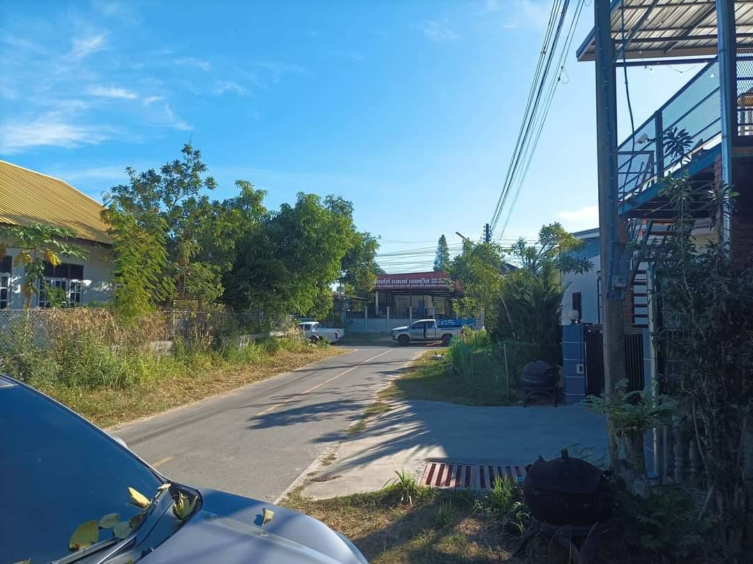 ขายบ้านพร้อมที่ดิน