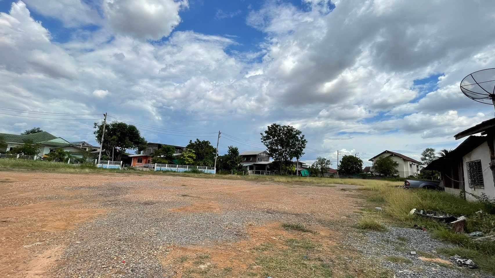 ขายที่ดินทำเลทอง บ้านโนนแดงติดถนน 4 เลน ตรงข้ามเซเว่น
