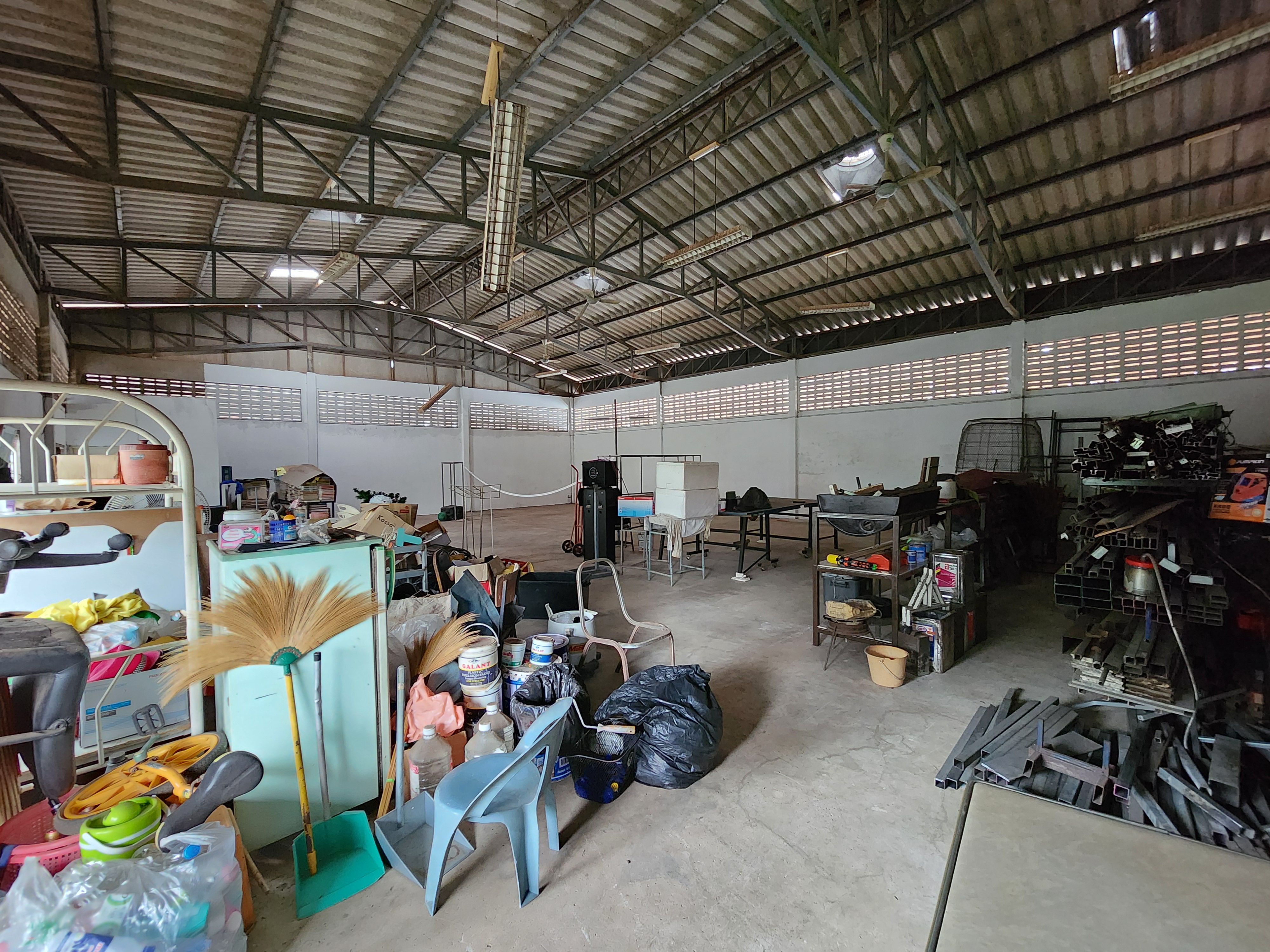 ที่ดิน พร้อมสิ่งปลูกสร้าง น้ำไฟพร้อม กลางเมืองสุราษฎร์ธานี