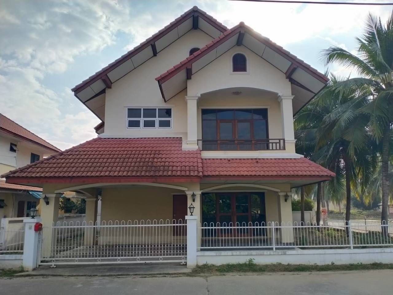 DD-0243 ขายบ้าน 3 ห้องนอน ธารดงปาร์ควิลล์ ติดหน้า ร.ร.นานาชาติ SIBS ต.บ้านแหวน อ.หางดง