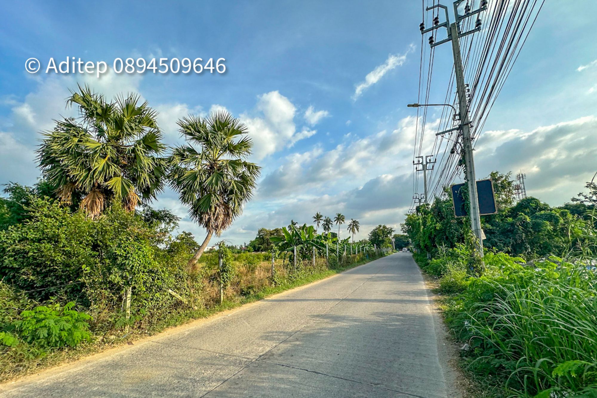 ขายที่ดินนนทบุรี อำเภอบางบัวทอง เนื้อที่เกือบ 9 ไร่ ที่ดินใกล้รถไฟฟ้าสายสีม่วง สถานีบางรักใหญ่ บางบัวทอง เข้าออกได้ 2 ทาง ทั้งทางถนนรัตนาธิเบศร์ และถนนราชพฤกษ์