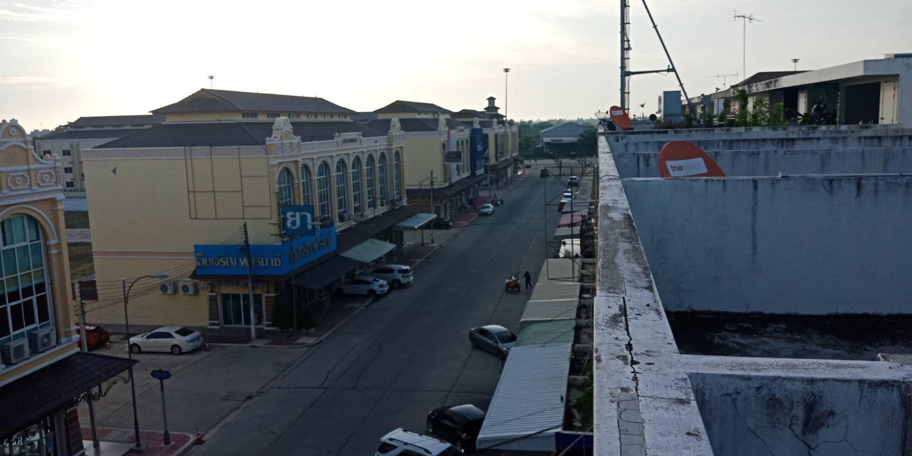 ห้องแถว 1 ห้อง หมู่บ้านศิริวัฒน์ สุพรรณบุรี 0-0-18