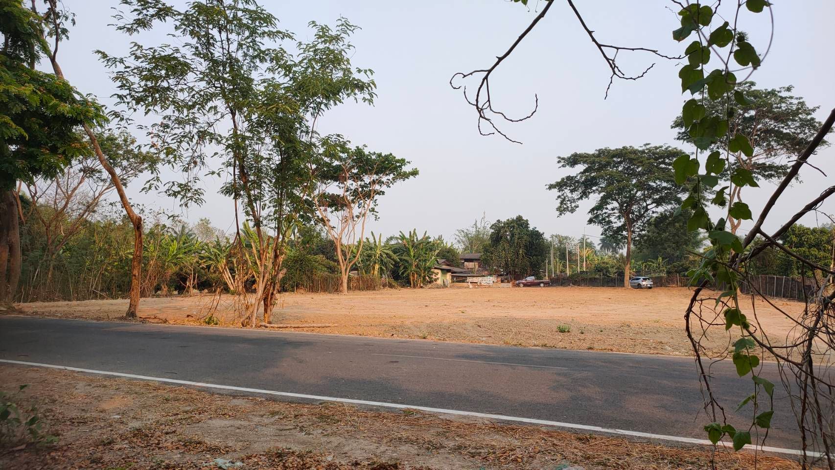 ขายที่ดินเปล่า สารภี เชียงใหม่ มีที่งอกอยู่ฝั่งตรงข้าม 