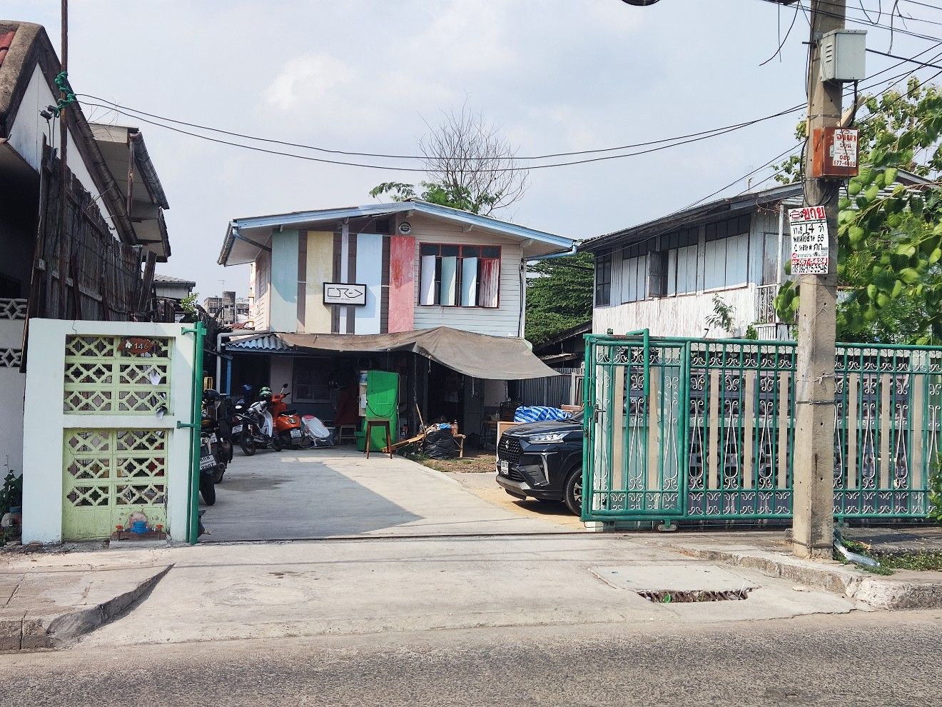 ขายบ้านพร้อมที่ดิน พหลโยธิน 56 เข้าซอย 100 เมตร