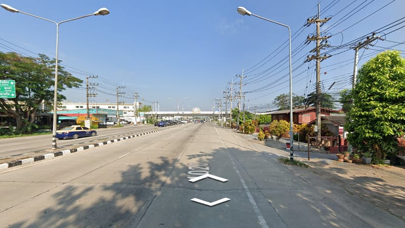ที่ดินพร้อมสิ่งปลูกสร้างเมืองเชียงราย ใกล้4แยกต่างระดับ 0-0-74.2