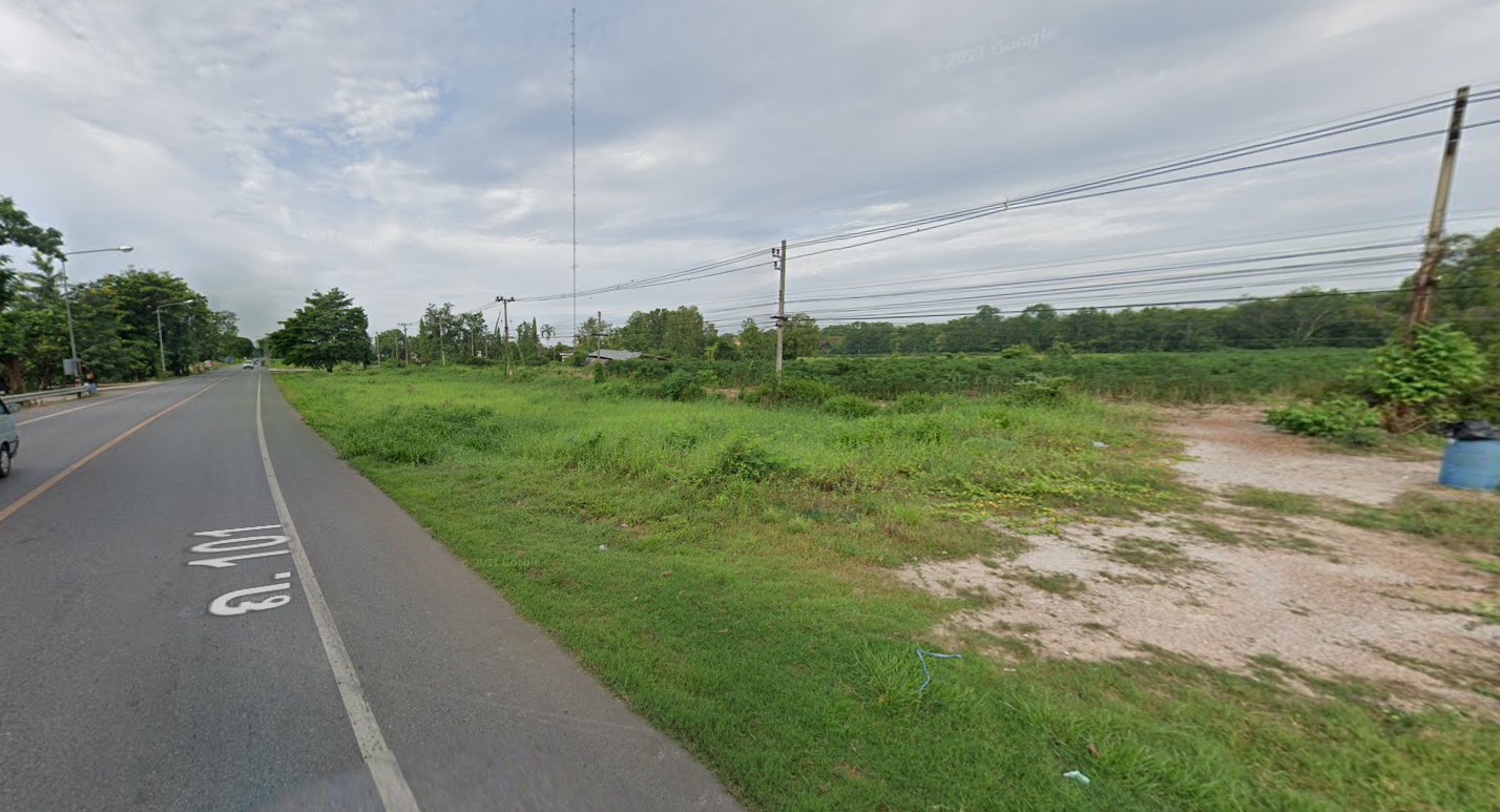 ที่ดินติดถนนหลัก แปลงใหญ่ ทำเลดี กำแพงเพชร เมืองกำแพงเพชร 33-2-29.9 ตร.ว.
