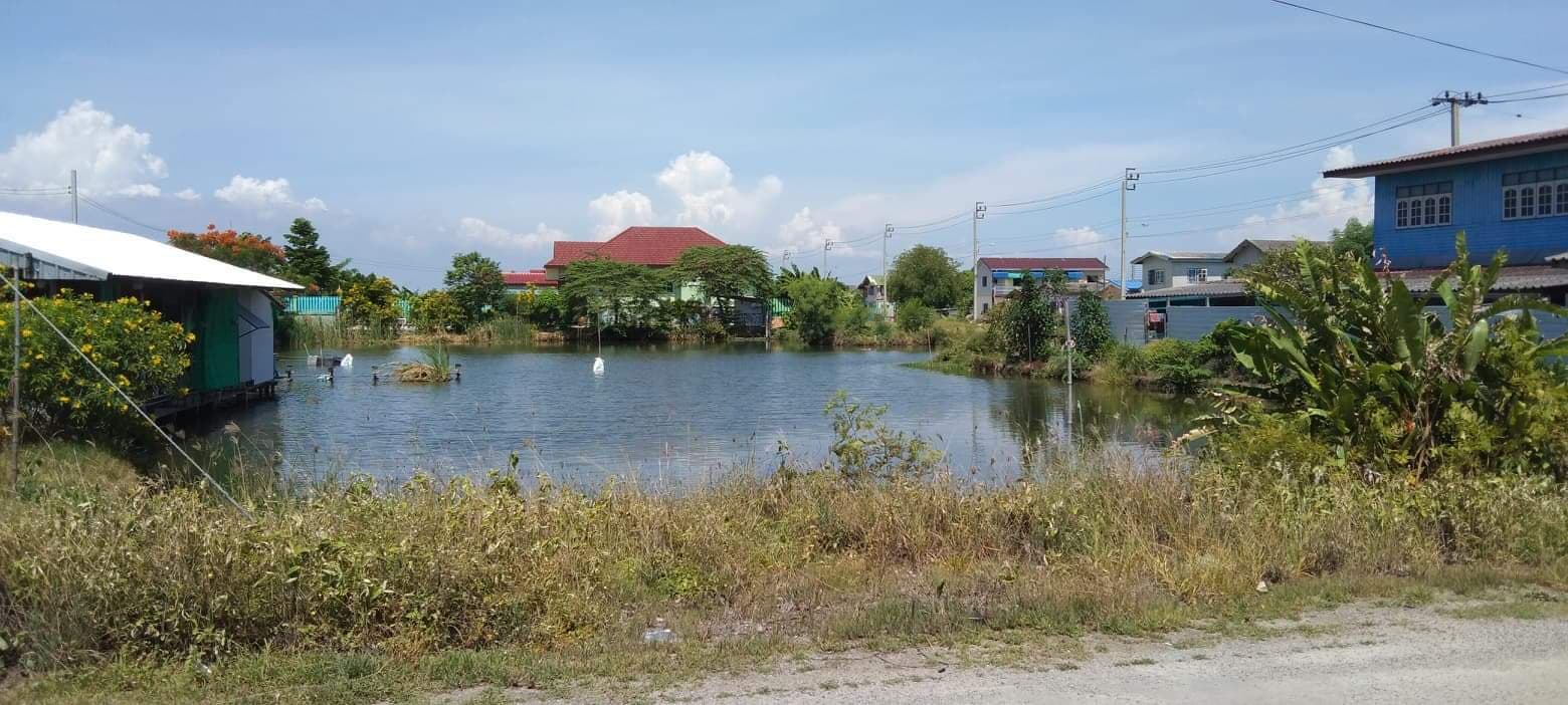 ที่ดินพร้อมสิ่งปลูกสร้าง อยู่ติดถนน อ.บางเสาธง จ.สมุทรปราการ 1-3-78 ไร่