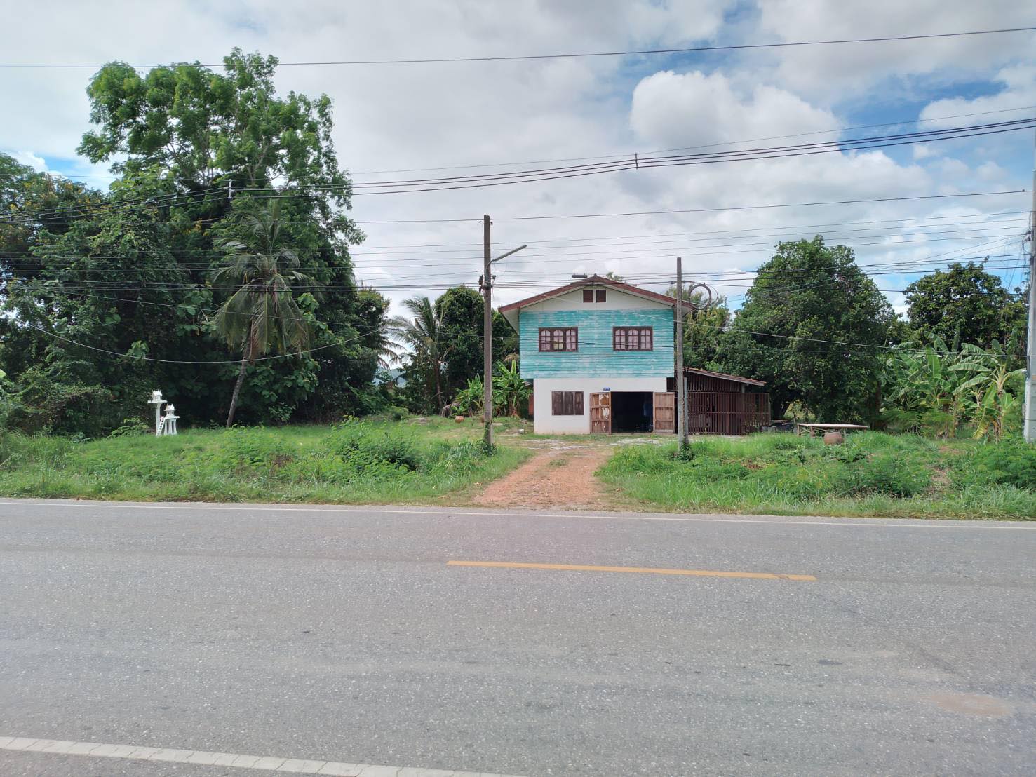 บ้านพร้อมที่ดิน อ.ทองแสนขัน จ.อุตรดิตถ์ 0-3-28