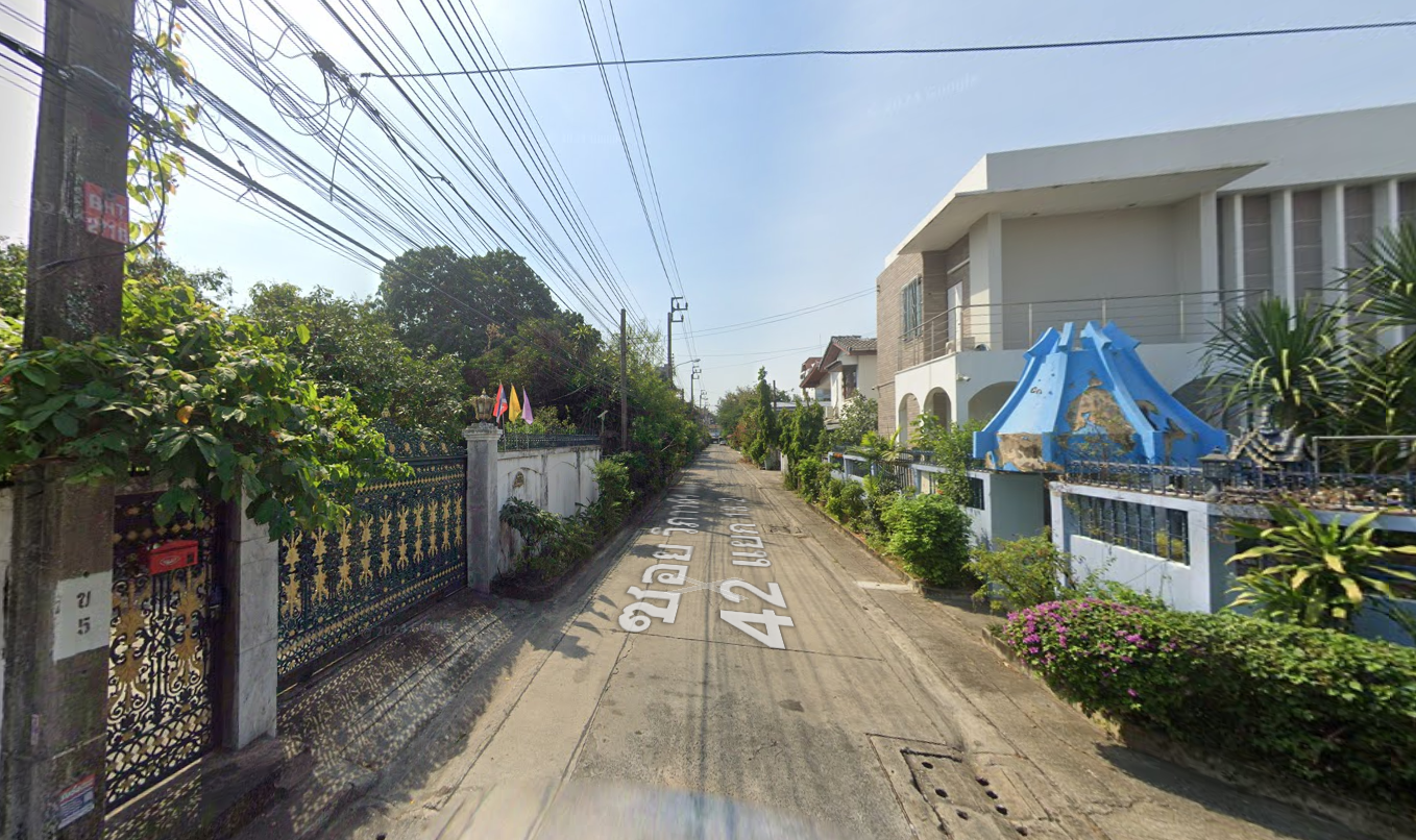 ขายบ้านกรุงเทพฯ ทำเลทอง เดินทางสะดวก แหล่งอำนวยความสบายรอบด้าน จตุจักร กรุงเทพฯ 0-0-60 ไร่.