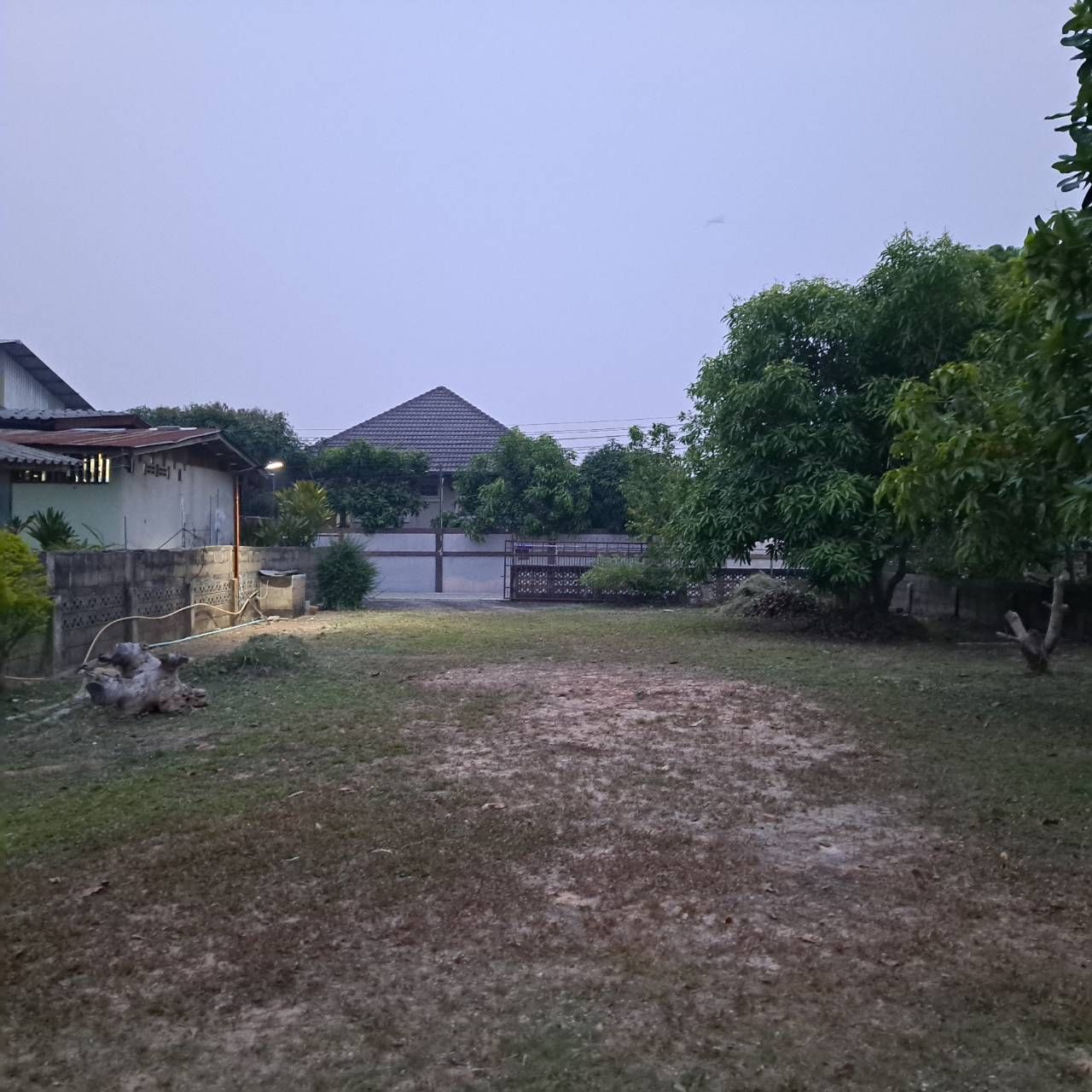 ขายบ้าน พร้อมที่ดิน