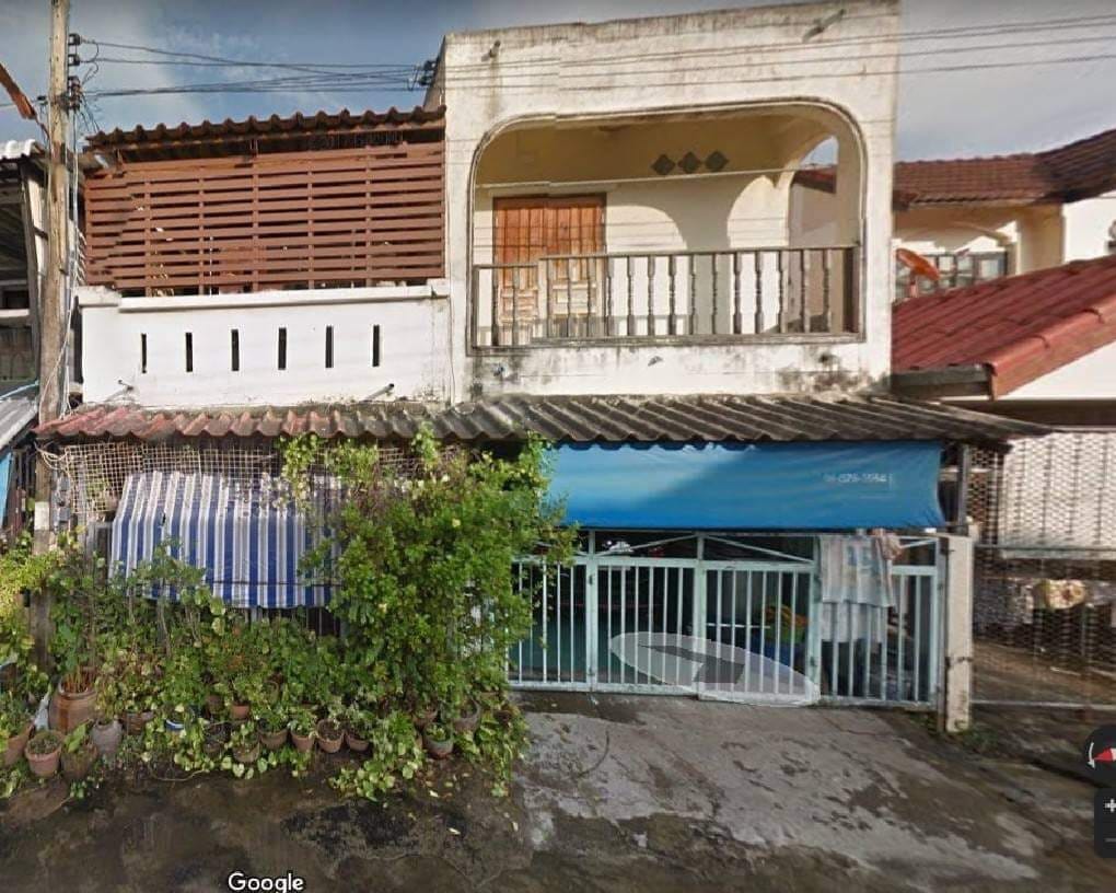ที่ดินพร้อมบ้านแฝด 2 ชั้น นครสวรรค์ 32.2 ตรว.