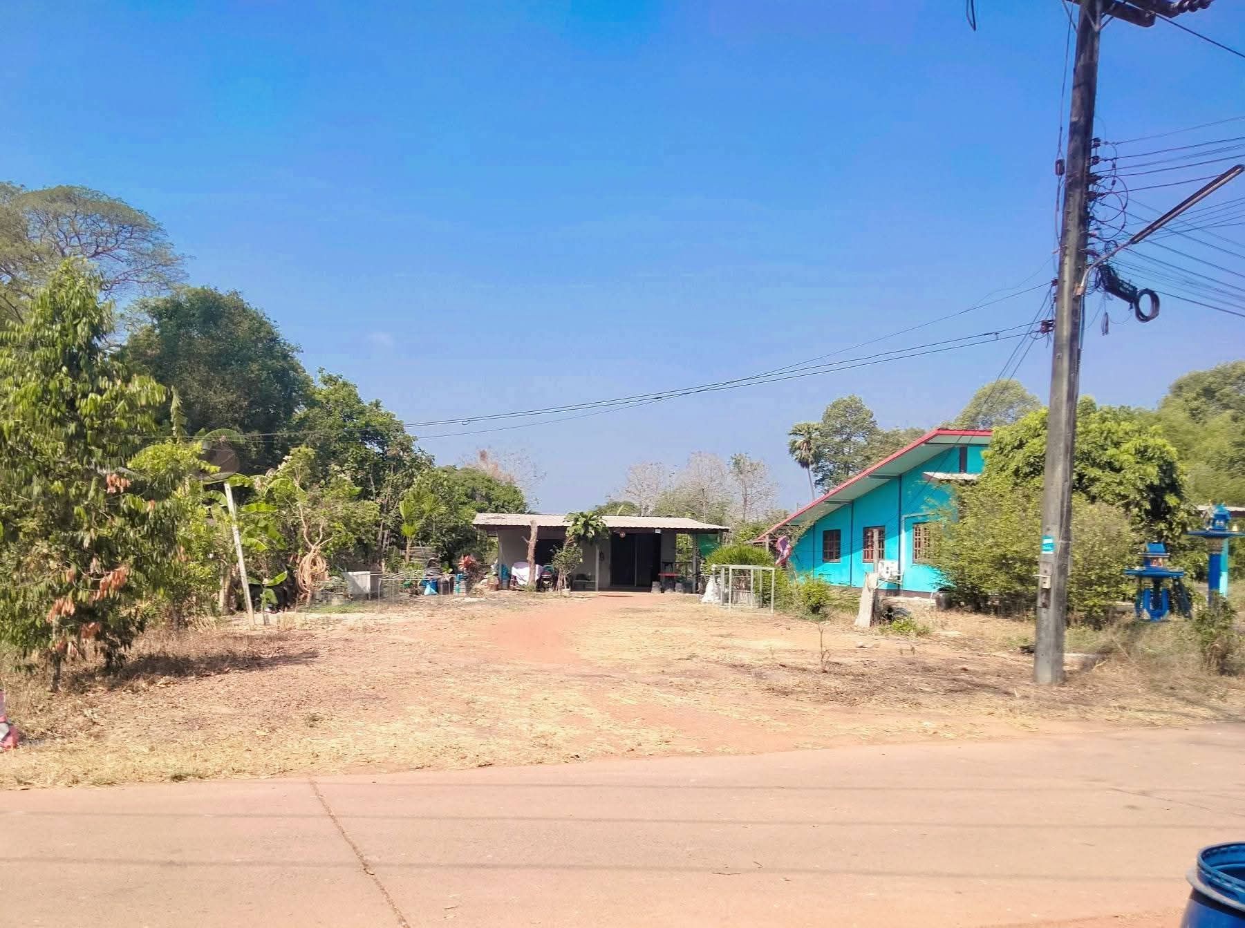 ขายที่ดินปราจีน อำเภอเมือง ที่ดินพร้อมบ้านพร้อมต้นไม้ 