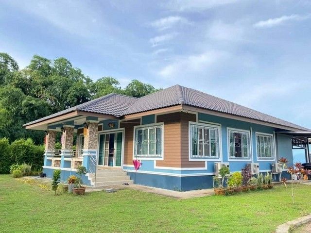 ขายบ้านพร้อมที่ดิน 3 ไร่ 39 ตร.ว. | 2 หลัง | ใกล้วัดร่องขุ่น เชียงราย | 7 ล้านบาท